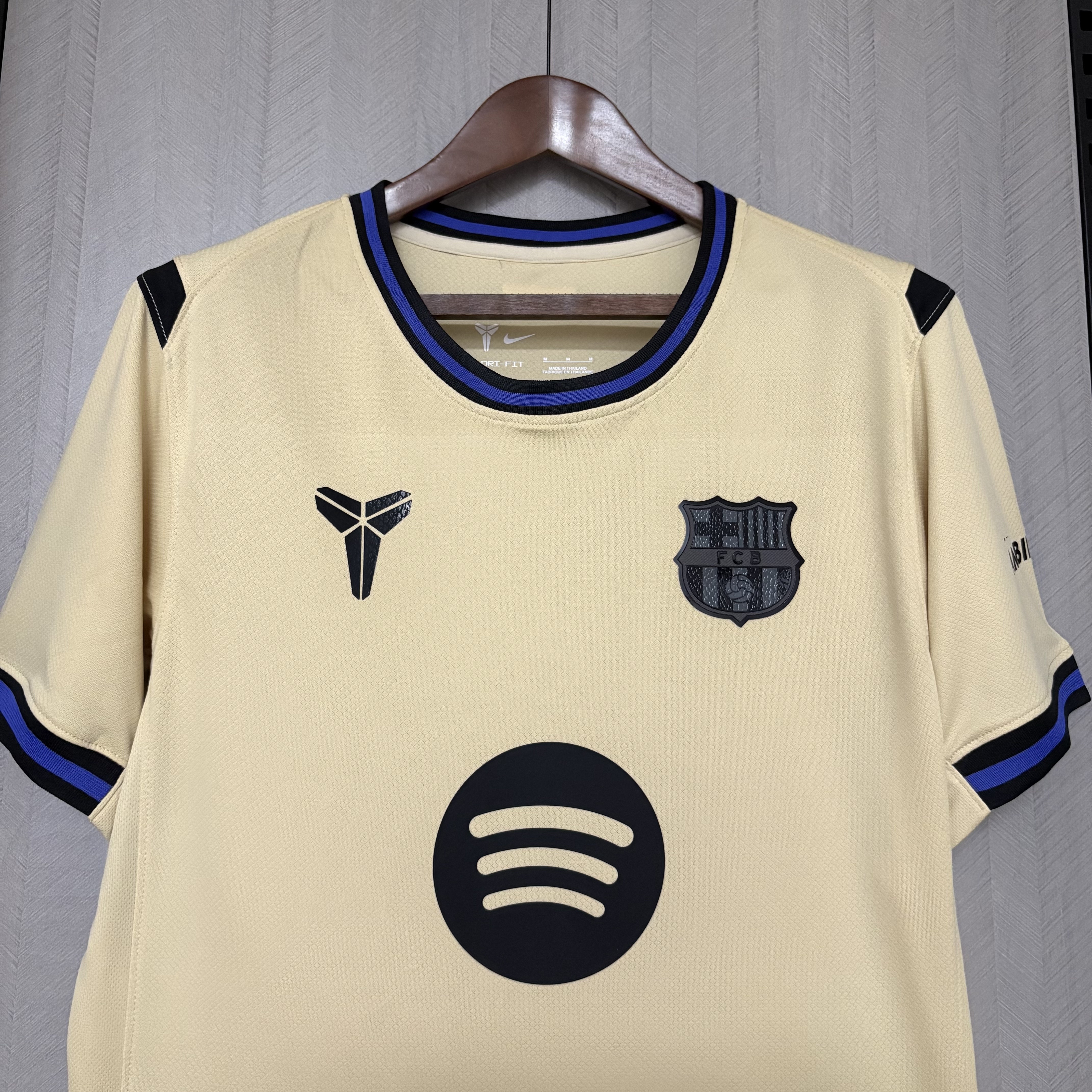 Barcelona 2025/26 Men's Away Jersey