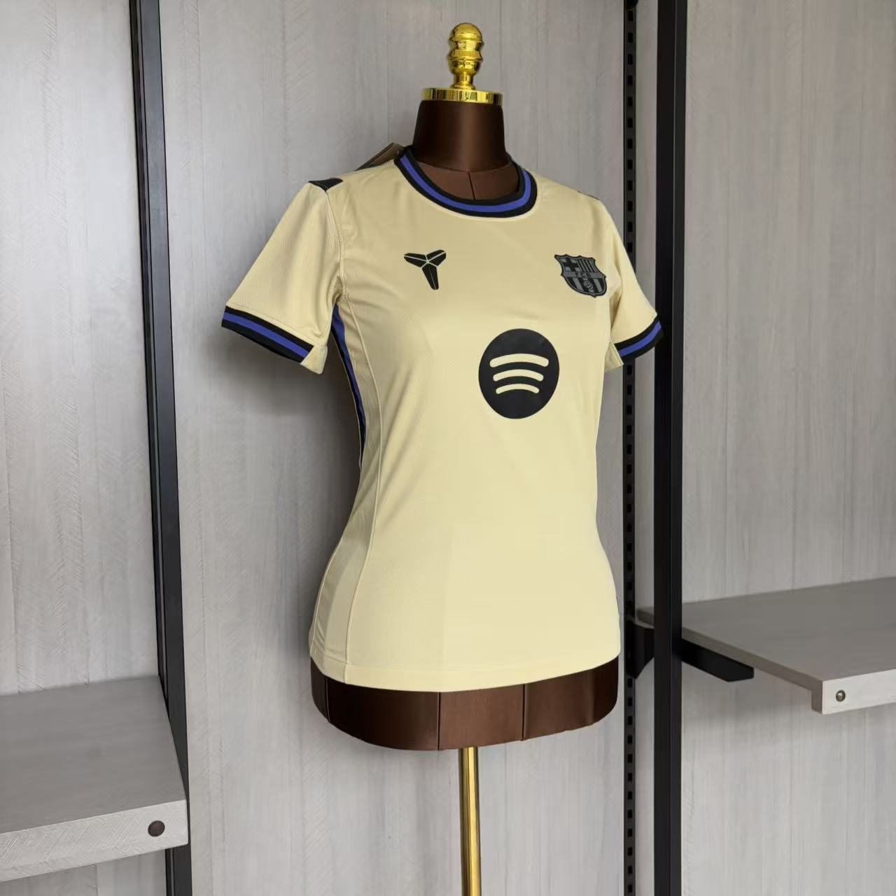 Barcelona 2025/26 Women's Away Jersey