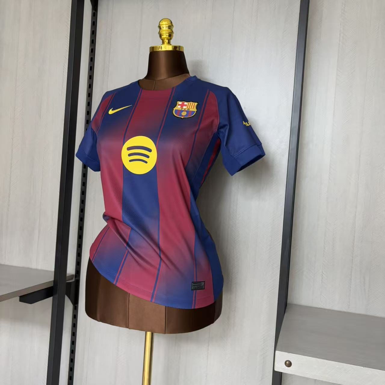 Barcelona 2025/26 Women's Home Jersey
