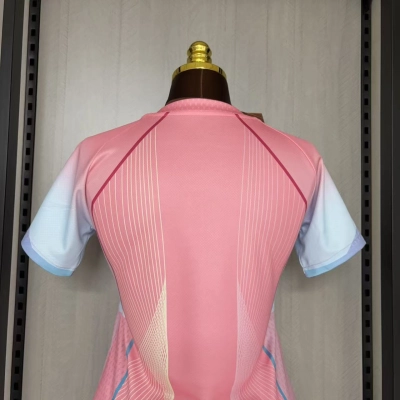 Barcelona 2025/26 Women's Pink Jersey 02