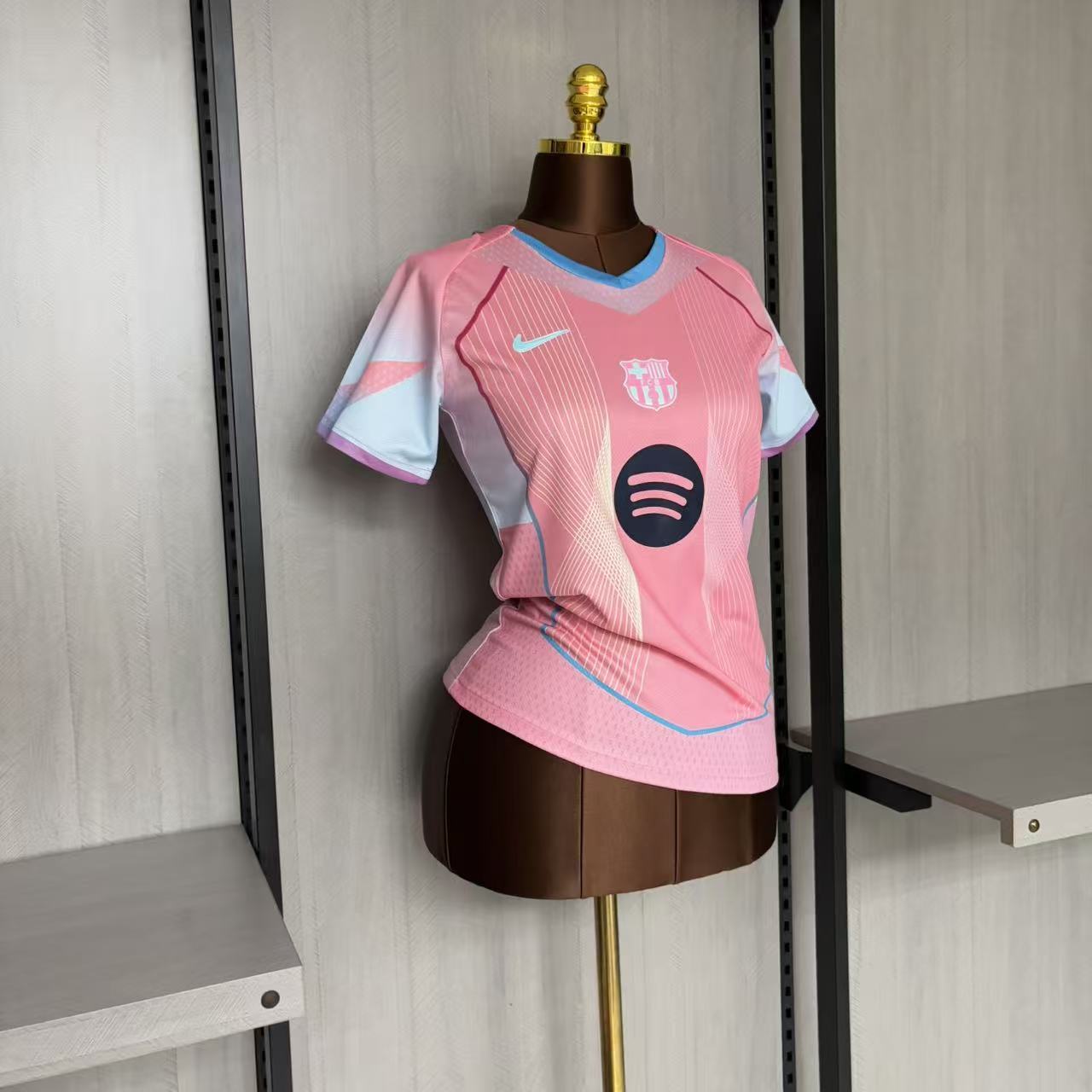 Barcelona 2025/26 Women's Pink Jersey