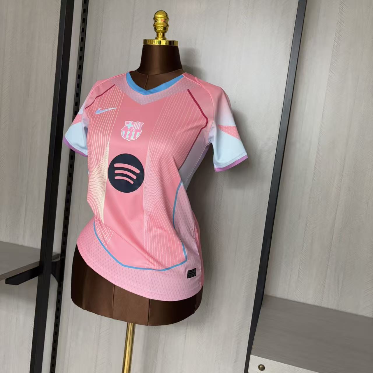 Barcelona 2025/26 Women's Pink Jersey