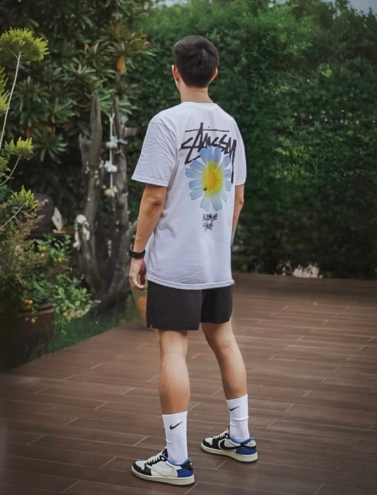 Stussy Daisy Bloom Handstyle Logo T-Shirt