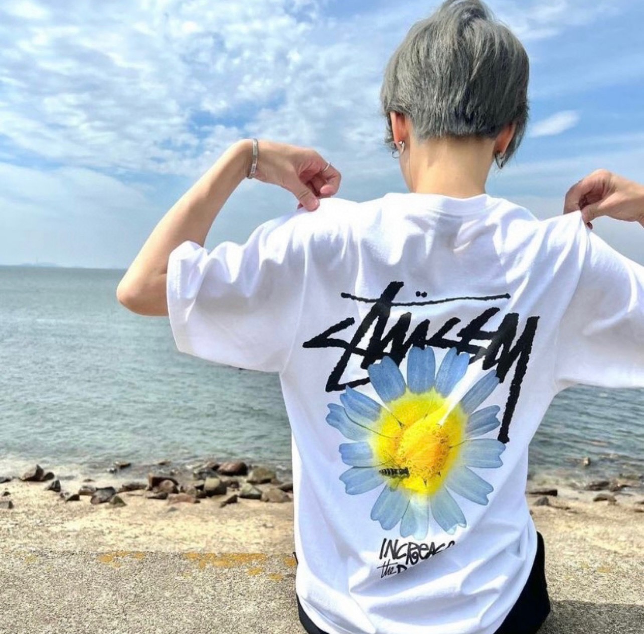 Stussy Daisy Bloom Handstyle Logo T-Shirt