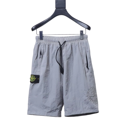 Stone Island Classic Badge Cargo Shorts Light Gray 01