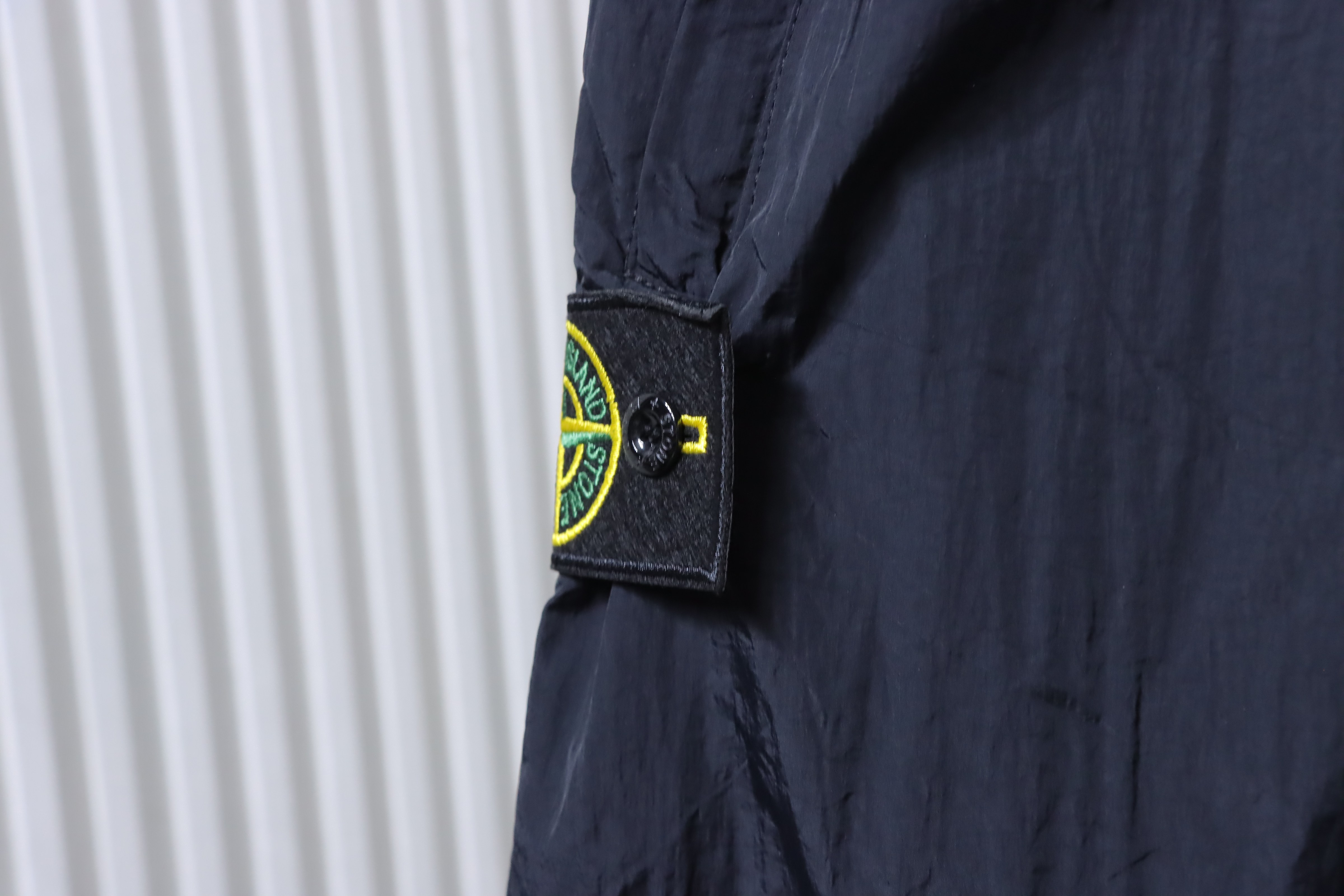 Stone Island Classic Badge Cargo Shorts Navy
