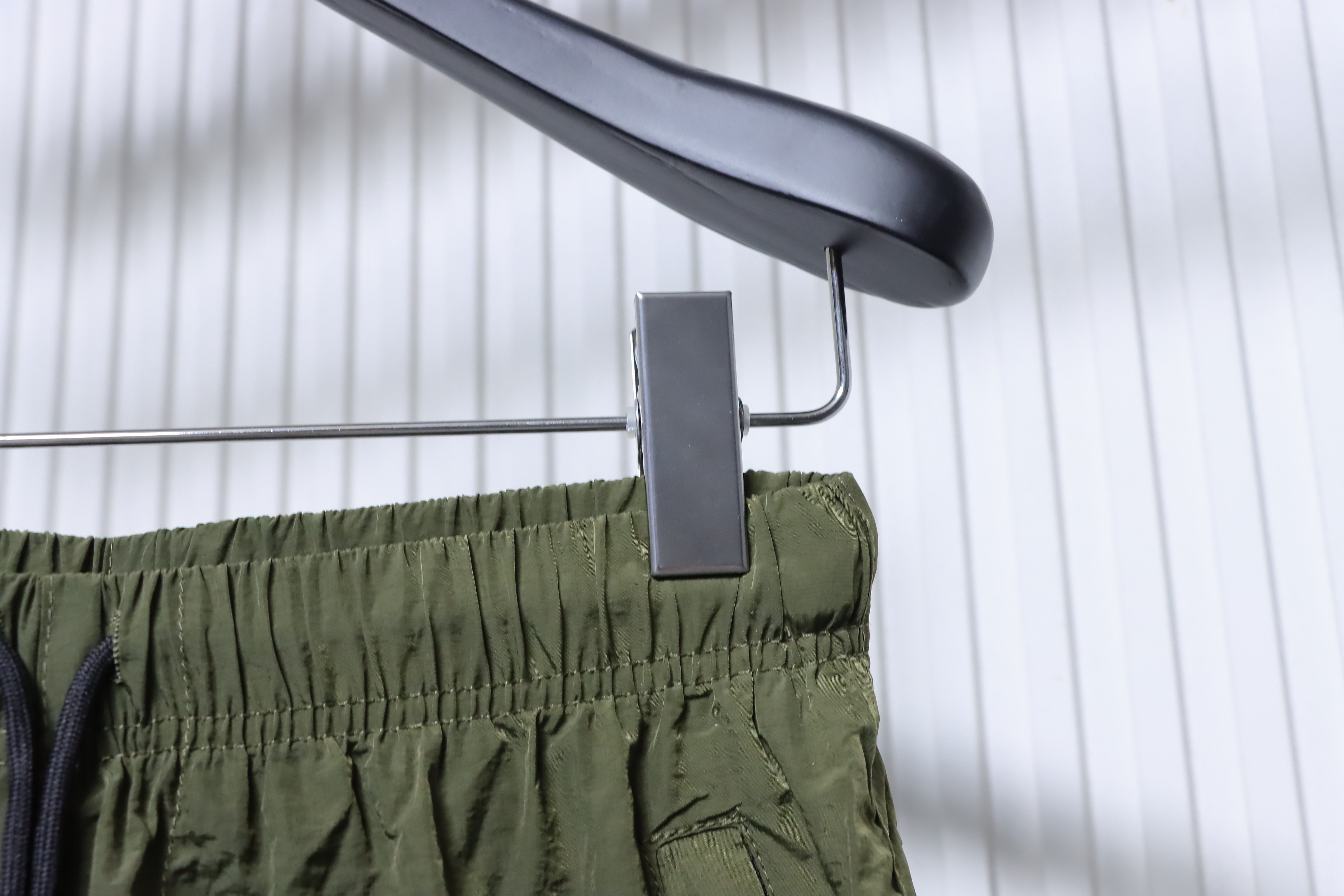 Stone Island Classic Badge Cargo Shorts Olive Green