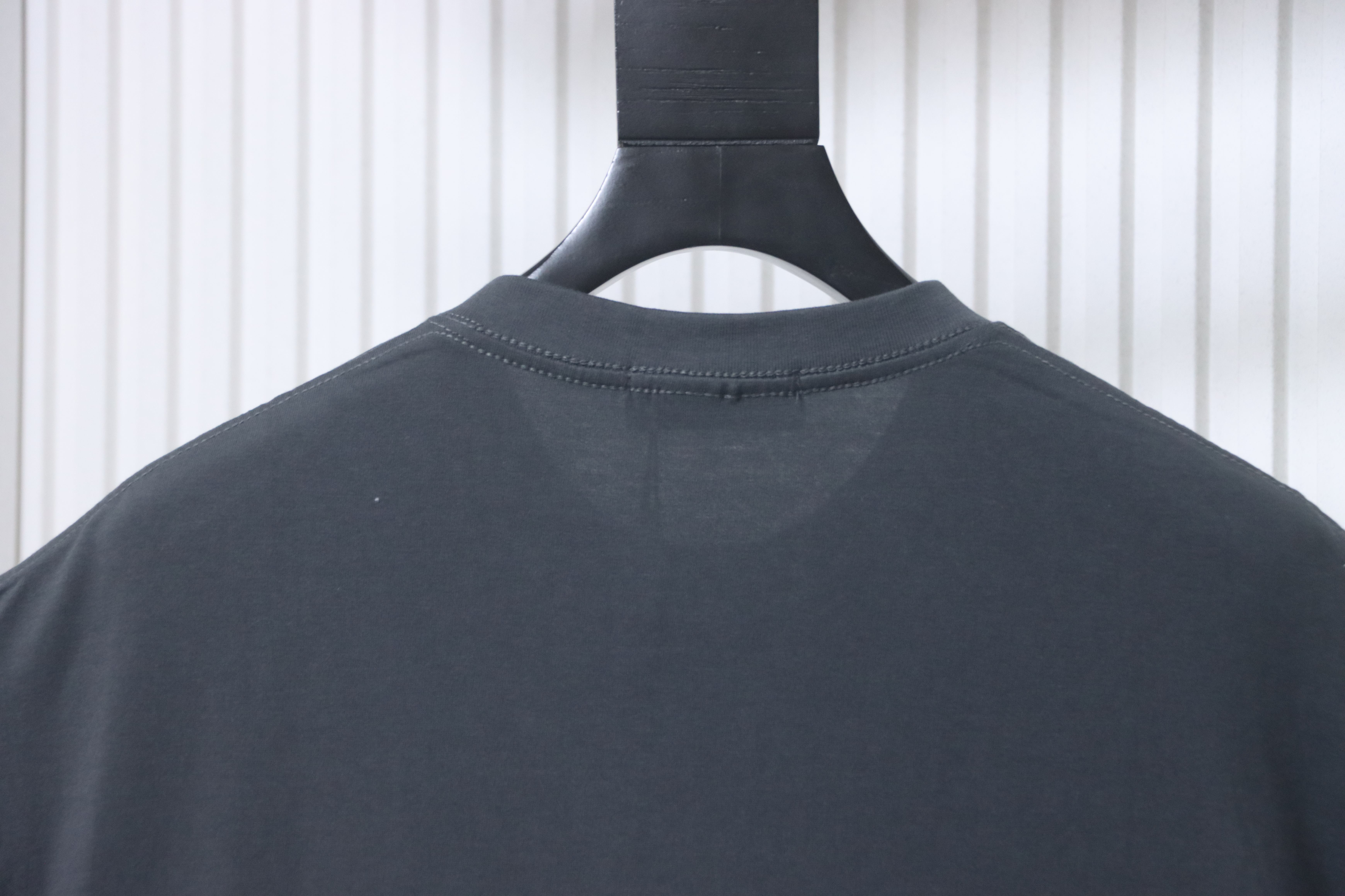 Stone Island Embroidered Compass Chest T-Shirt Charcoal Gray