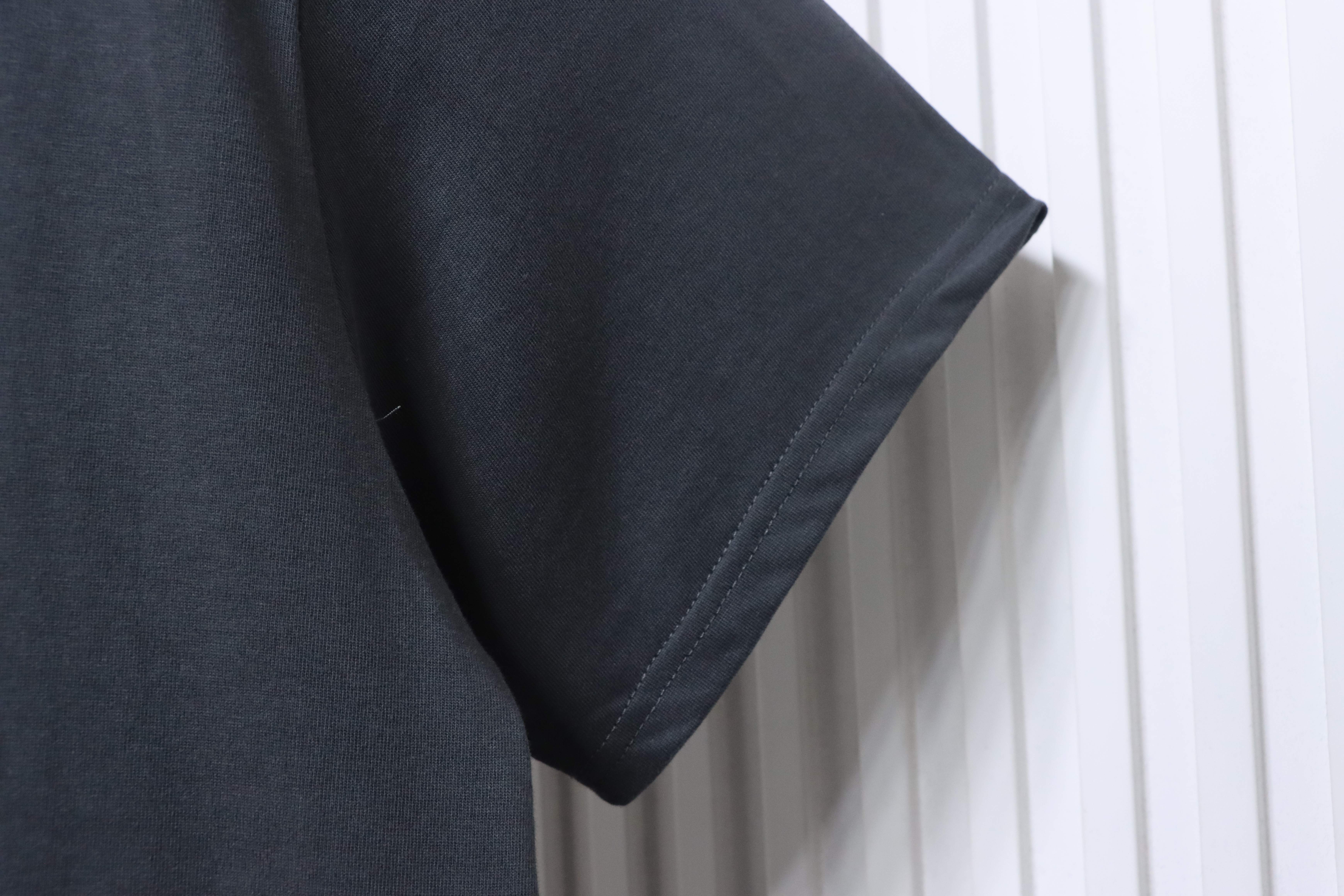 Stone Island Embroidered Compass Chest T-Shirt Charcoal Gray