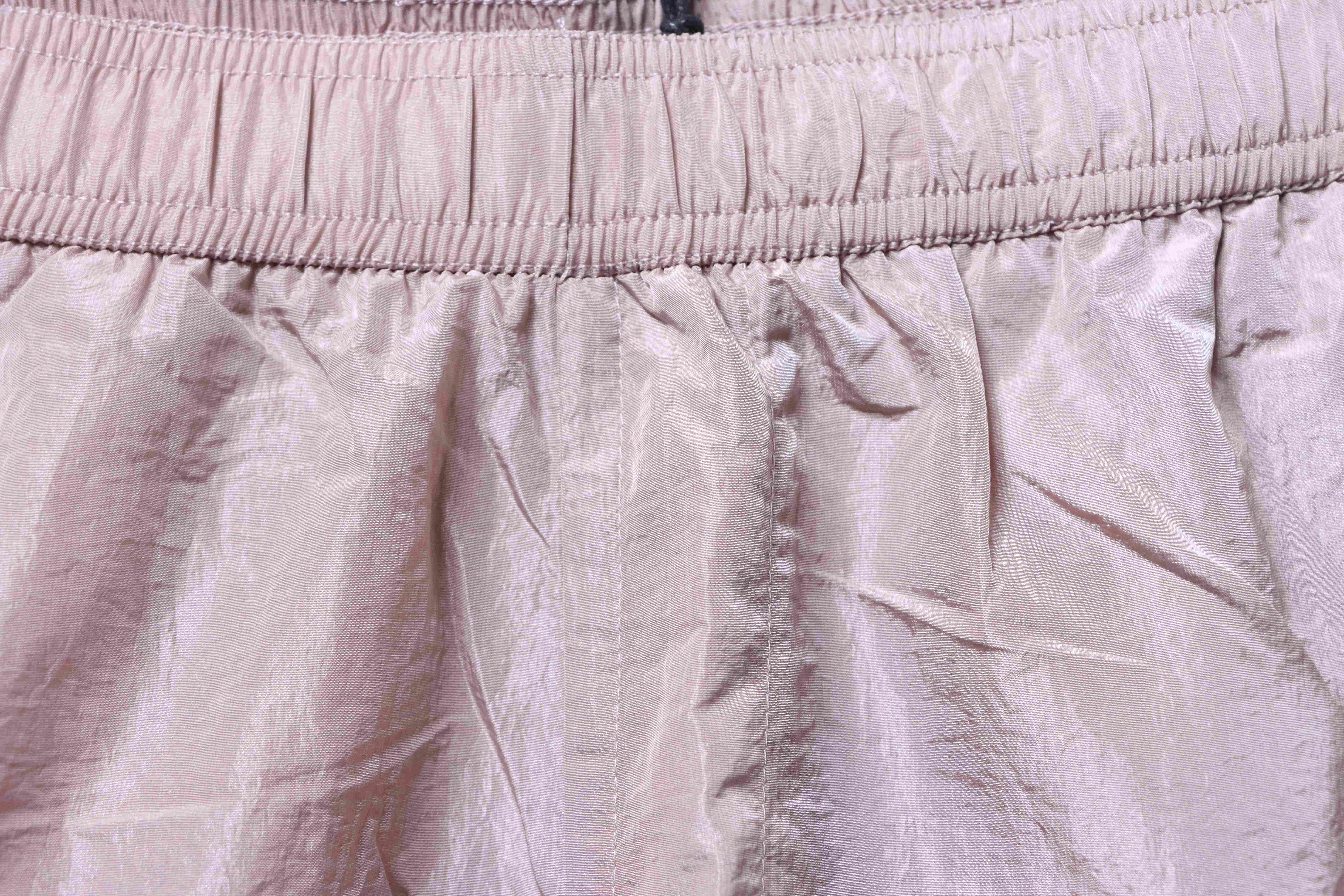 Stone Island Woven Badge Shorts Dusty Pink