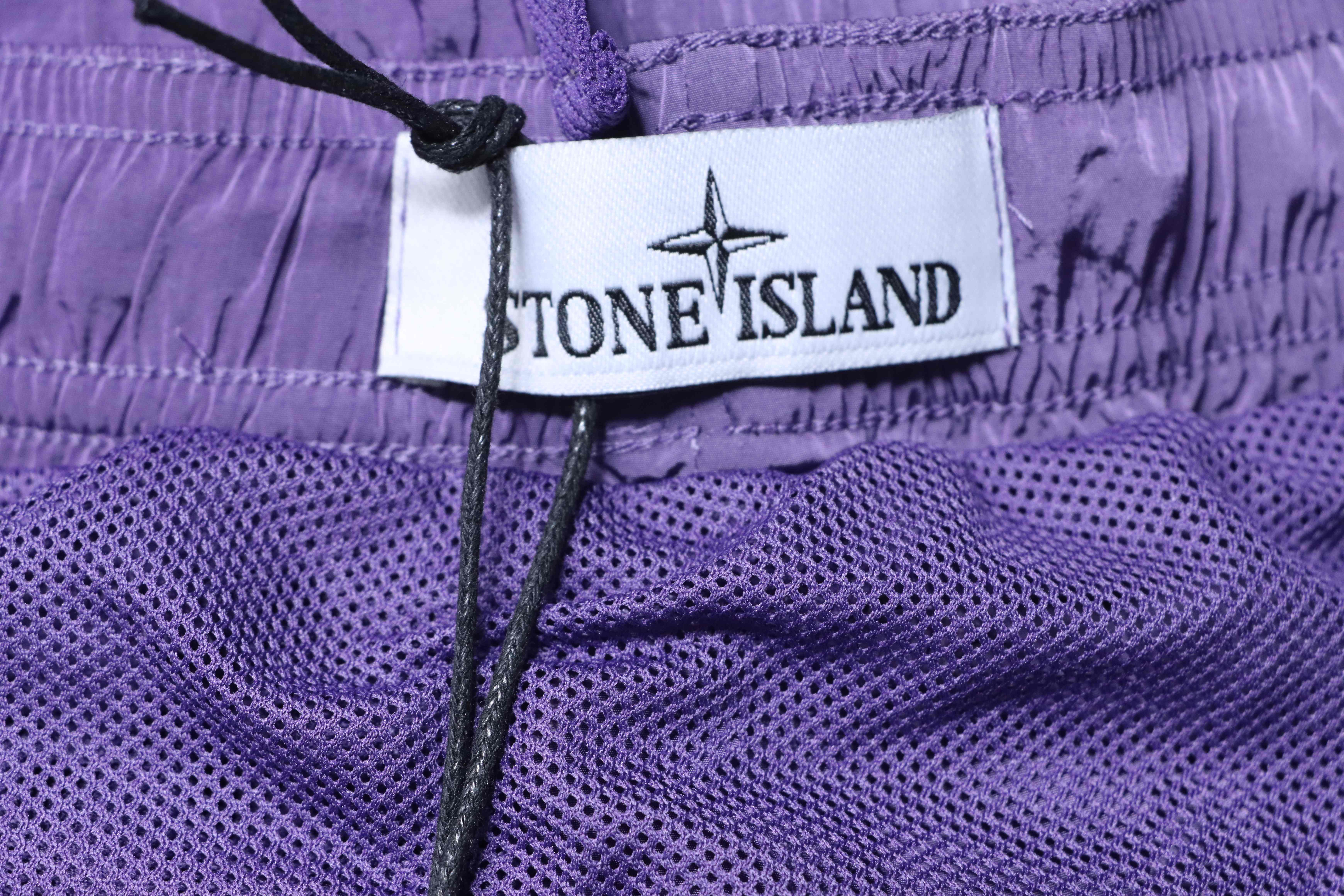 Stone Island Woven Badge Shorts Purple