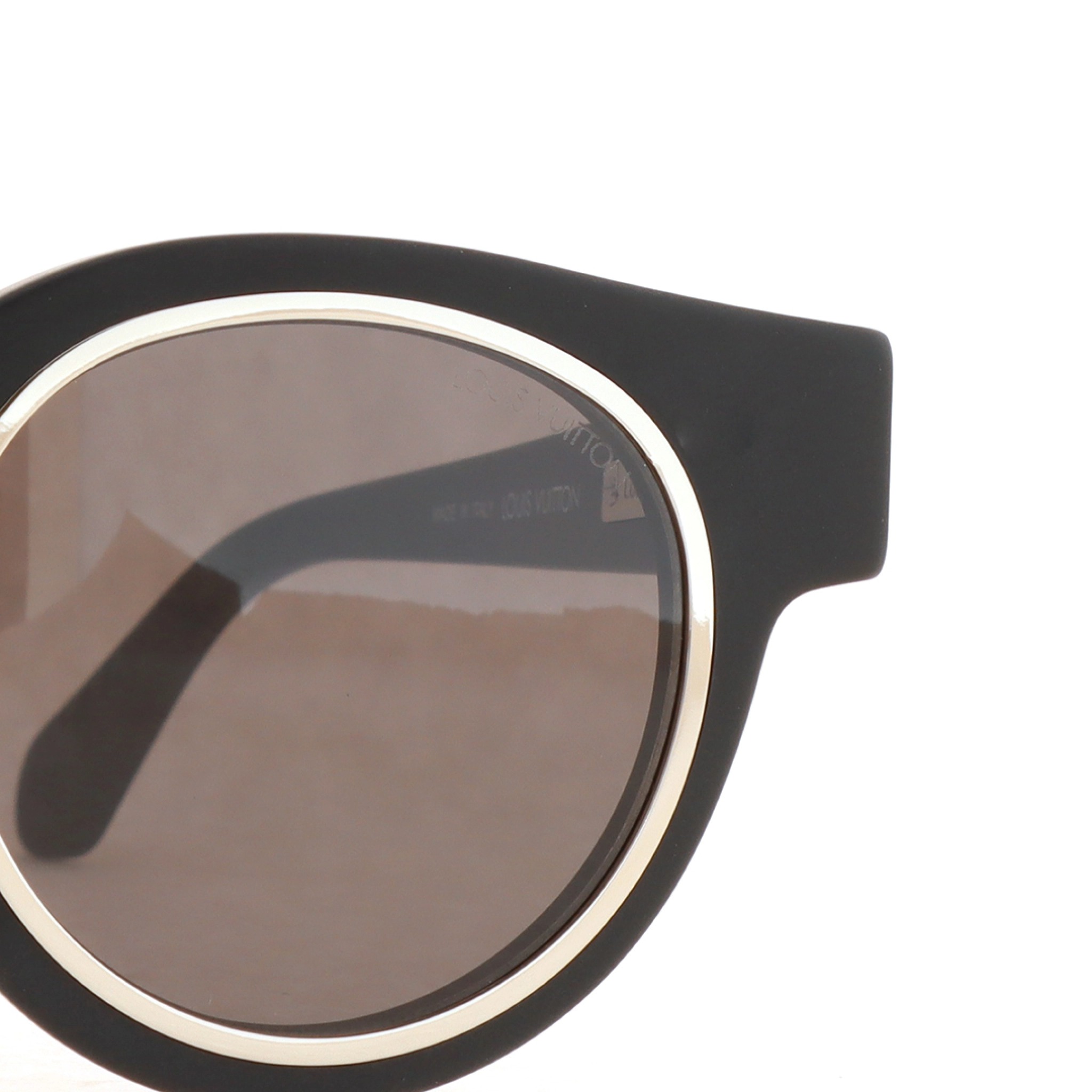 Louis Vuitton Legacy Round Sunglasses Silver Black