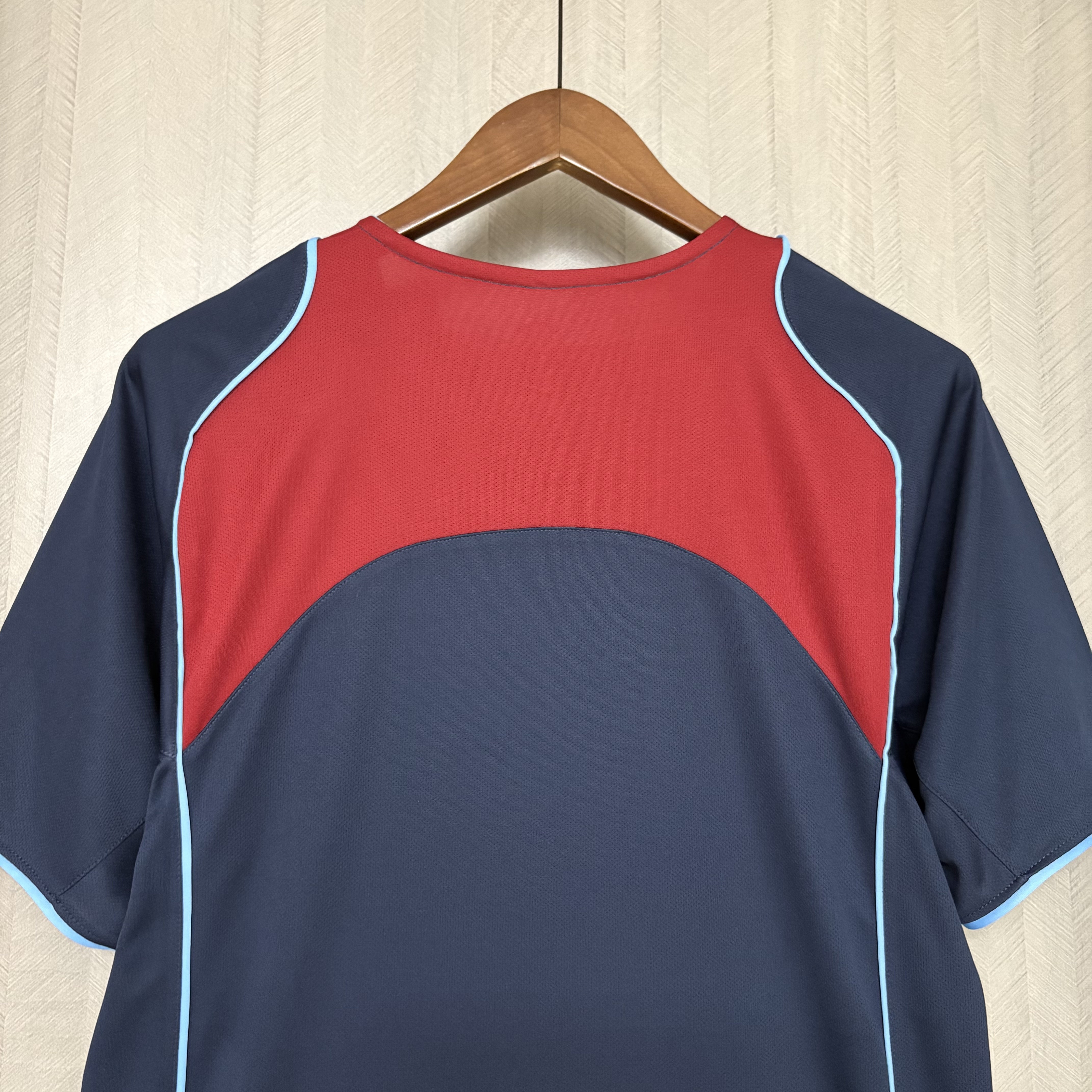 Atlético Madrid 2004 Mens Retro Away Jersey