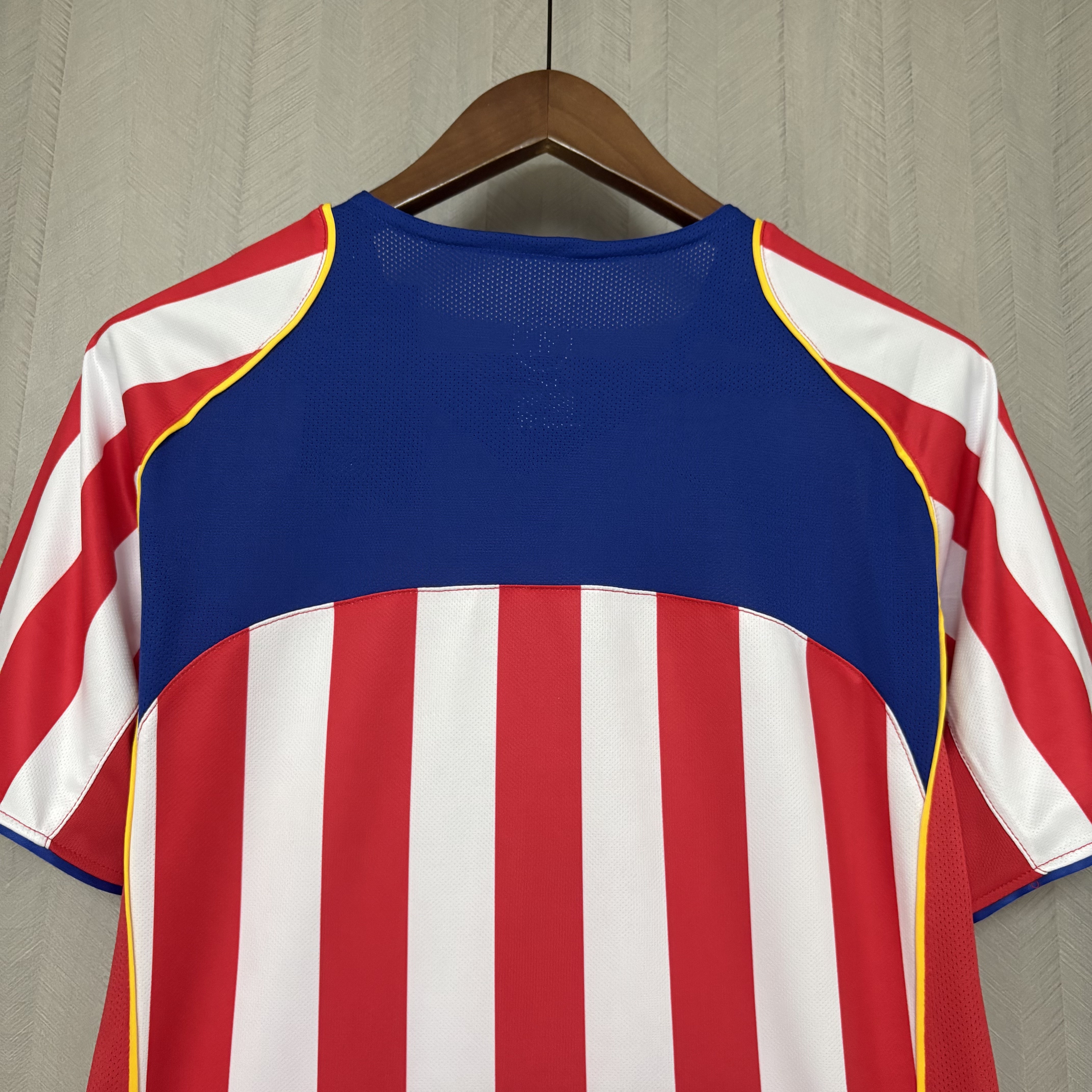 Atlético Madrid 2004 Mens Retro Home Jersey