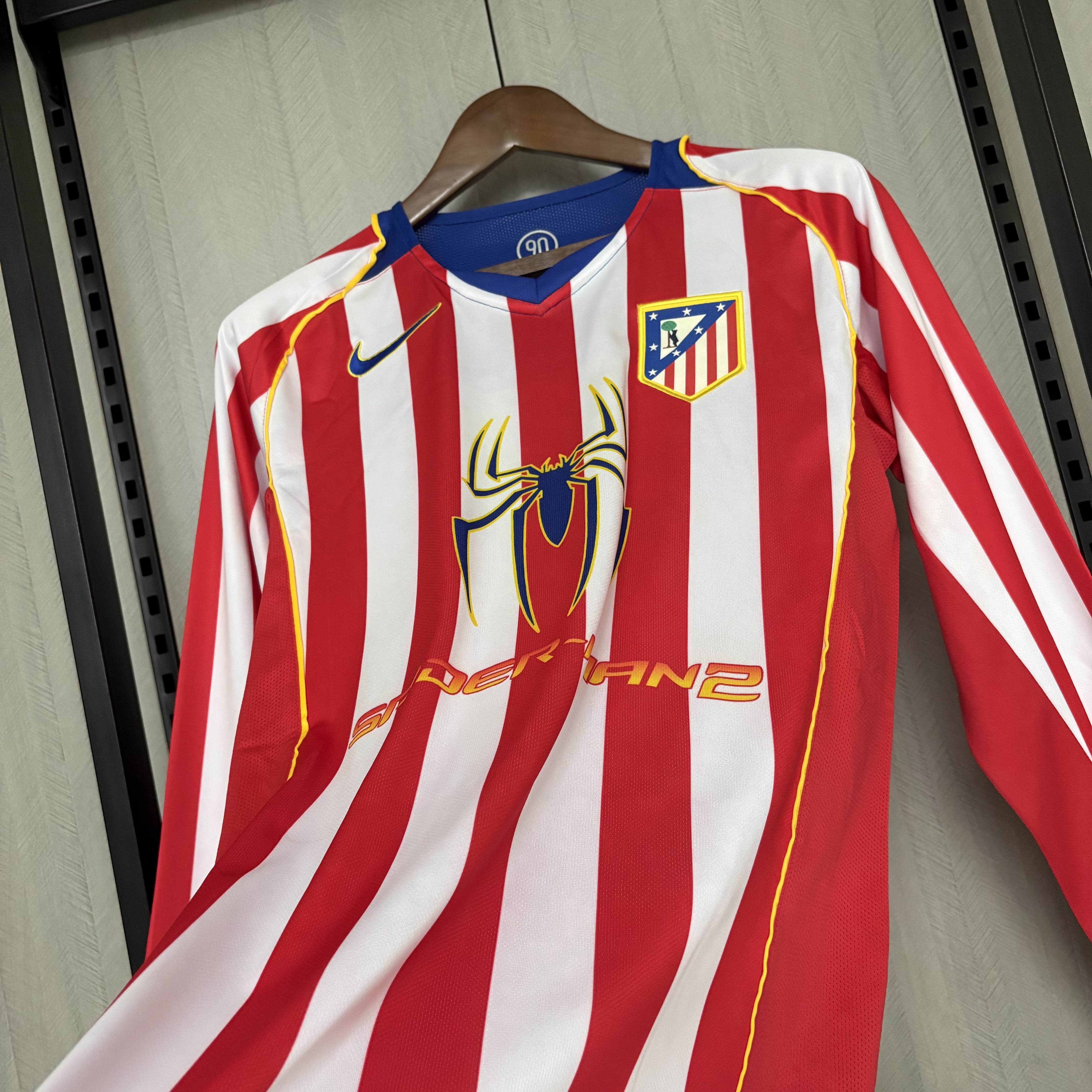 Atlético Madrid 2004 Mens Retro Long Sleeve Home Jersey