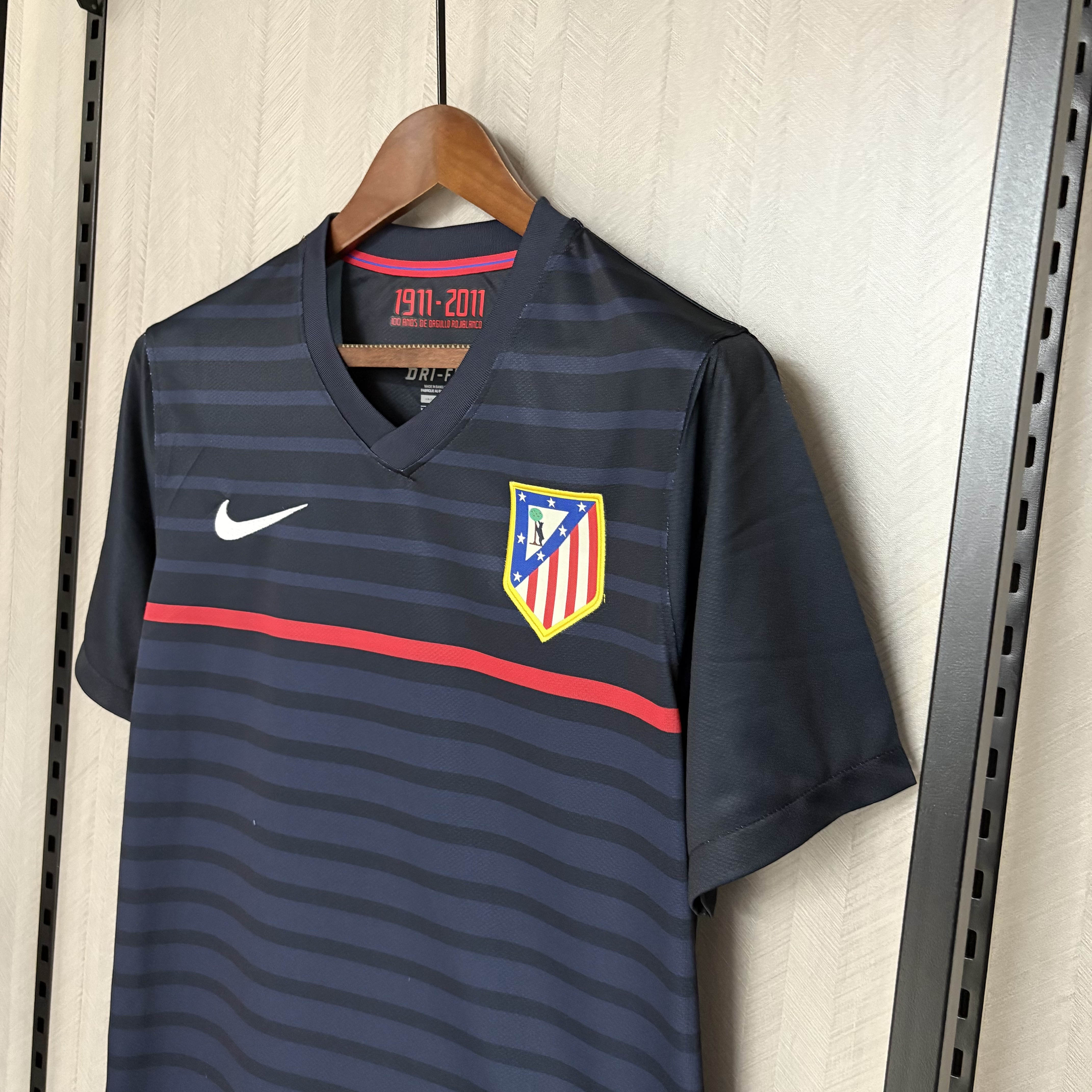 Atlético Madrid 2011/12 Mens Retro Away Jersey