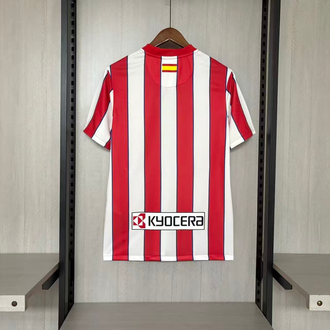 Atlético Madrid 2011/12 Mens Retro Home Jersey