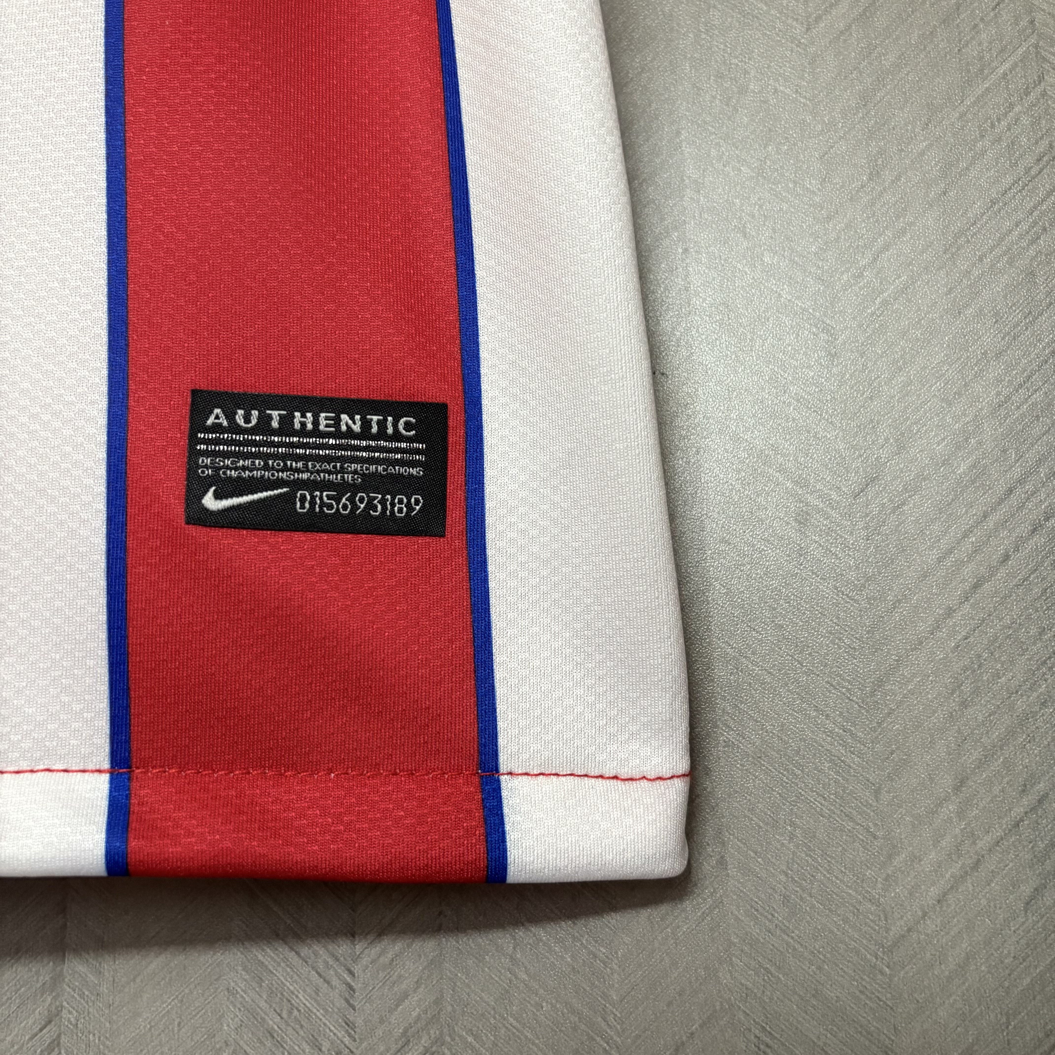 Atlético Madrid 2011/12 Mens Retro Home Jersey