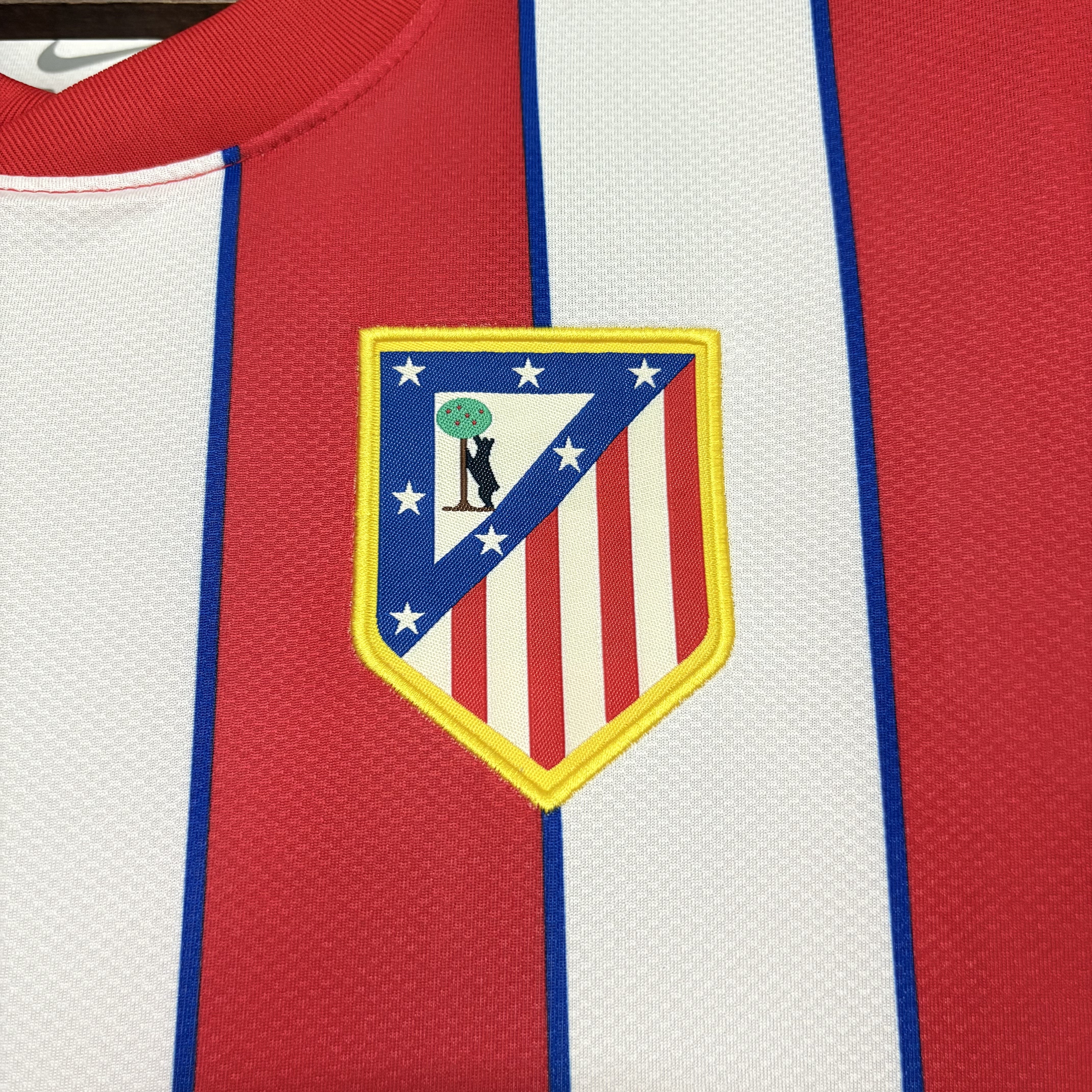 Atlético Madrid 2011/12 Mens Retro Home Jersey