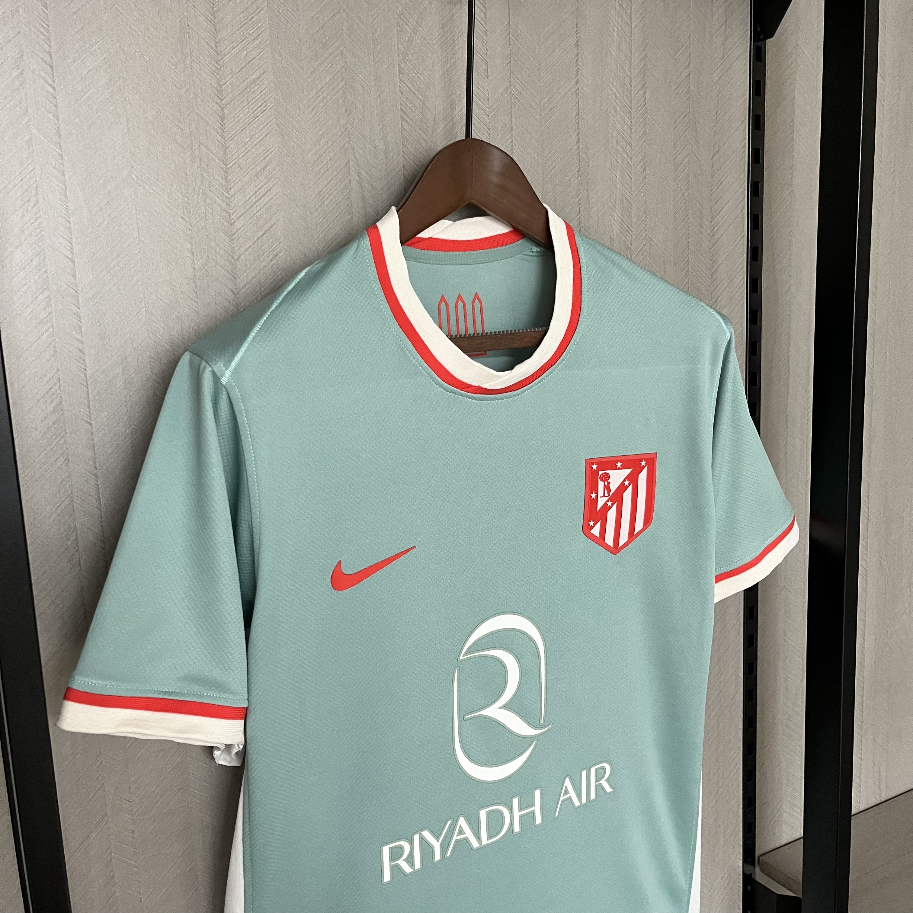 Atlético Madrid 2024/25 Mens Away Jersey