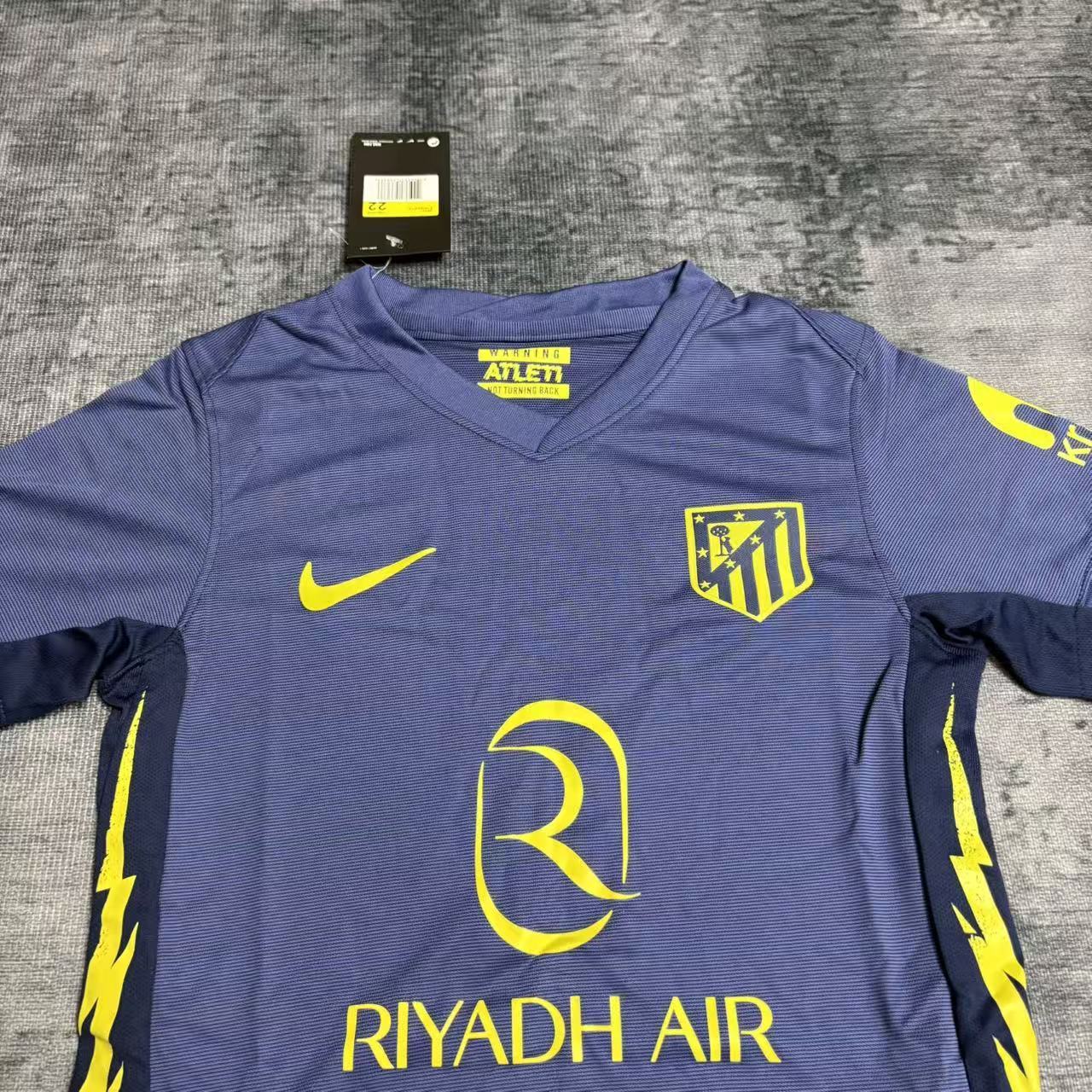 Atlético Madrid 2025/26 Kids Away Jersey