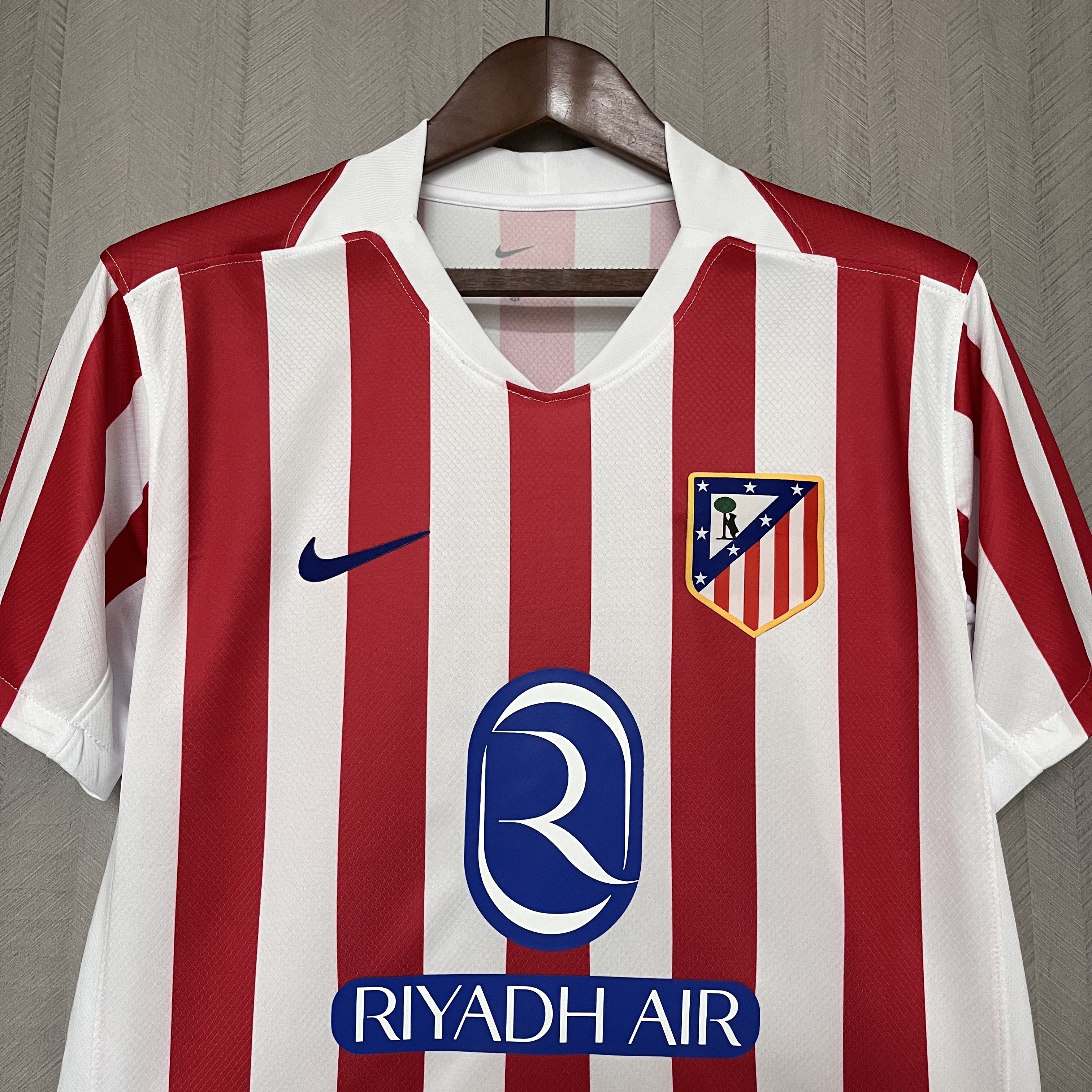Atlético Madrid 2025/26 Mens Home Jersey