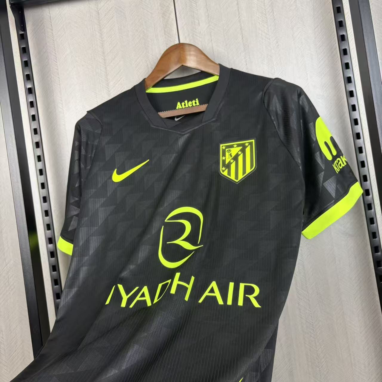 Atlético Madrid 2026/27 Mens Away Jersey