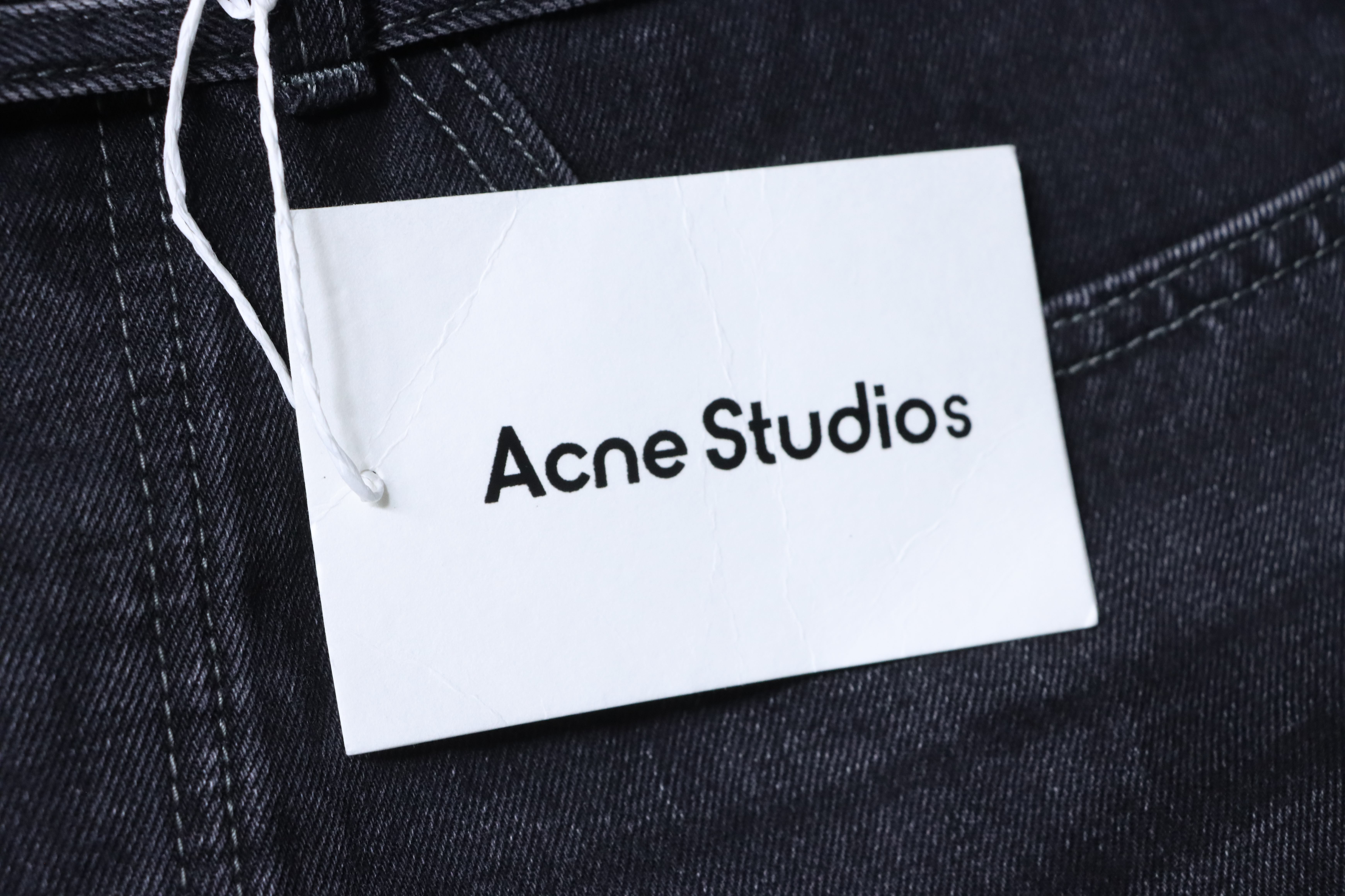 Acne Studios 2025 SS Belted Denim Shorts