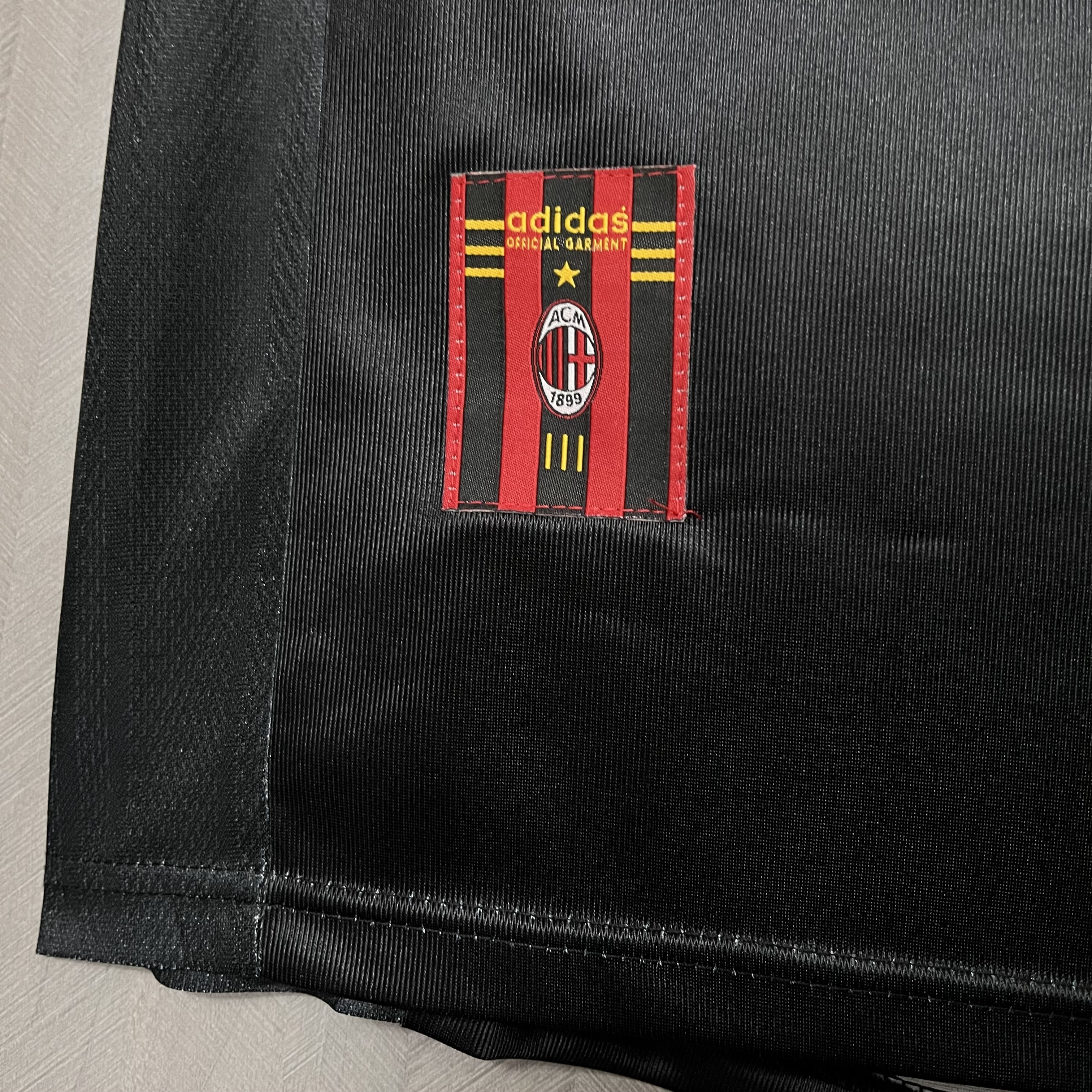 AC Milan Mens Retro Third Jersey