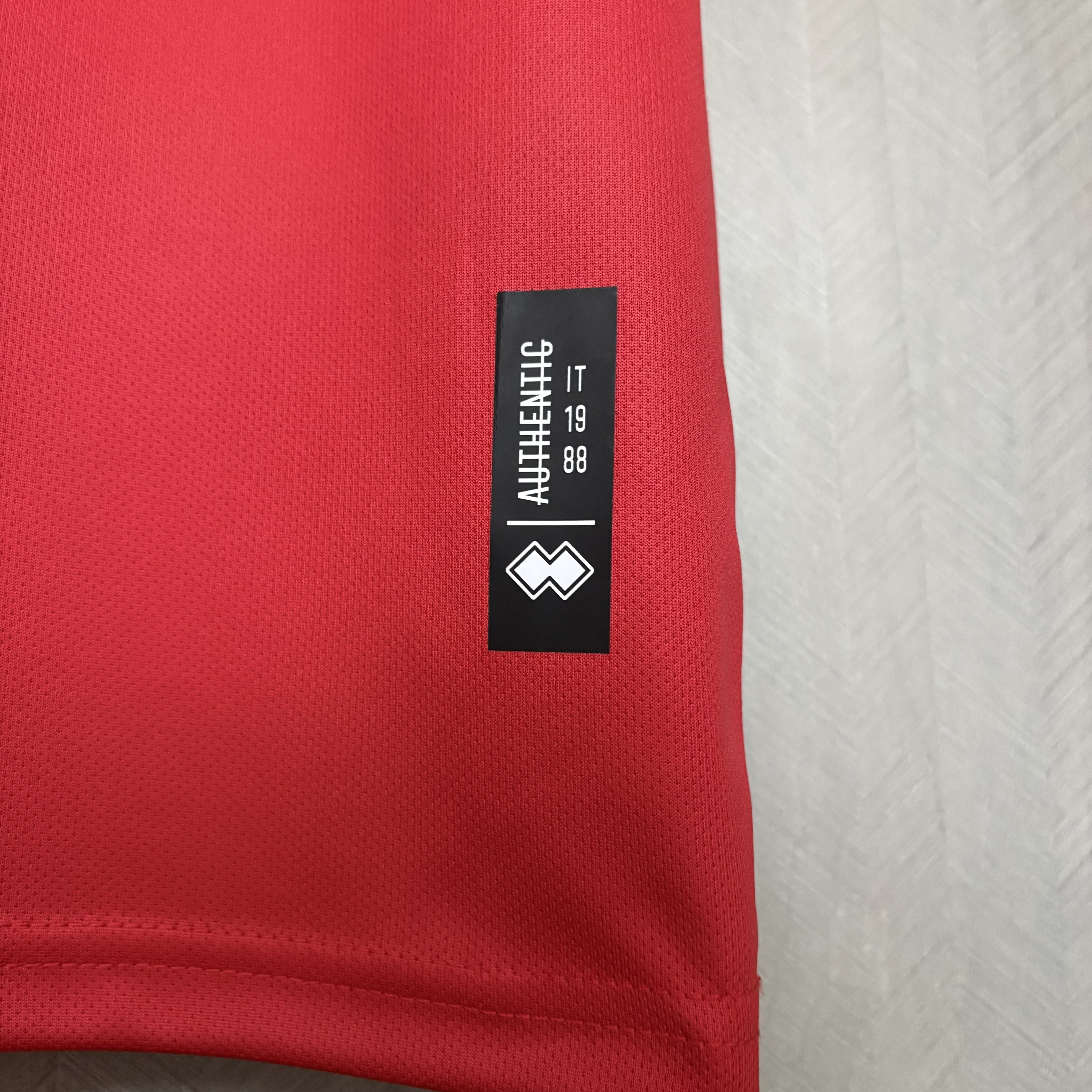 Bari Mens Red Jersey