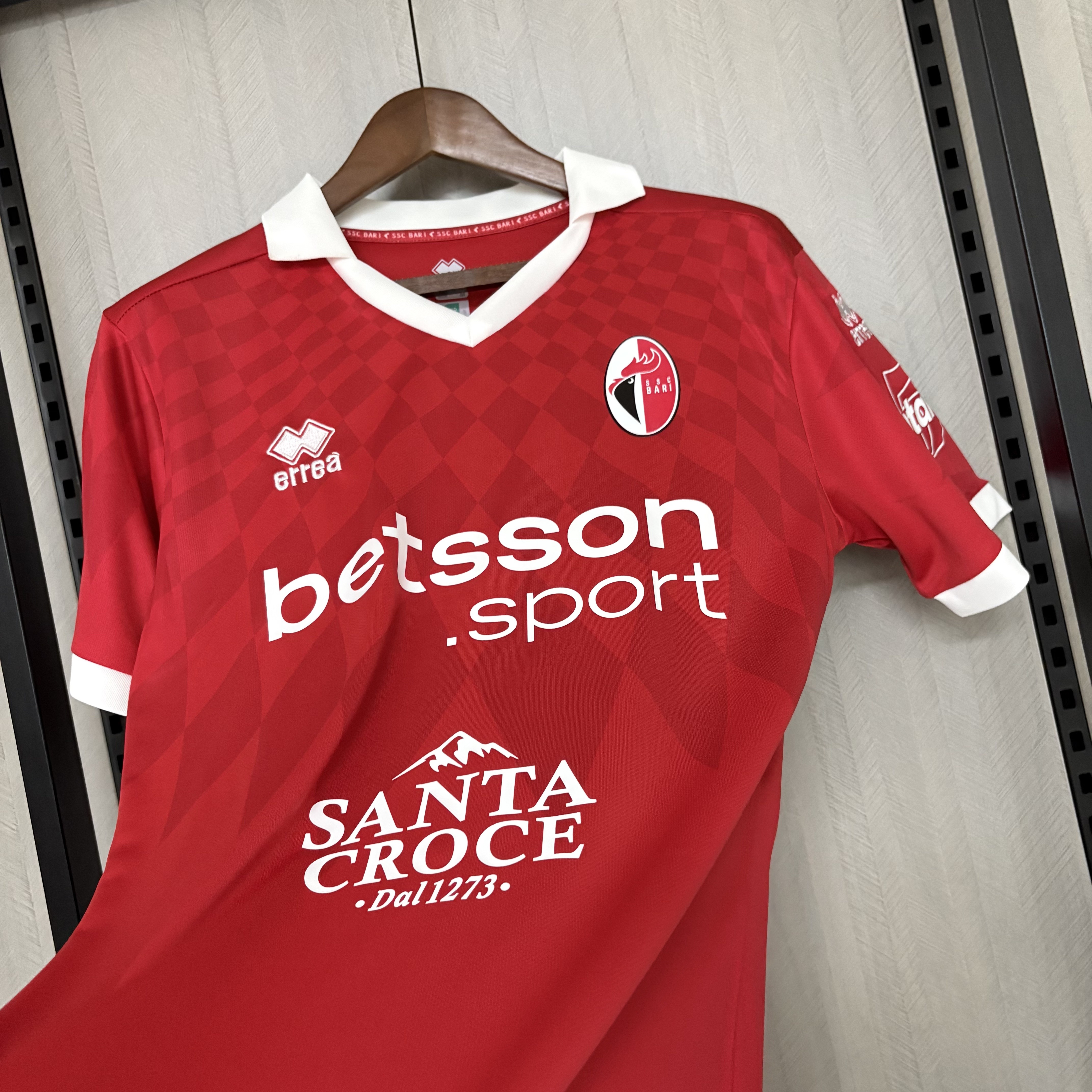 Bari Mens Red Jersey