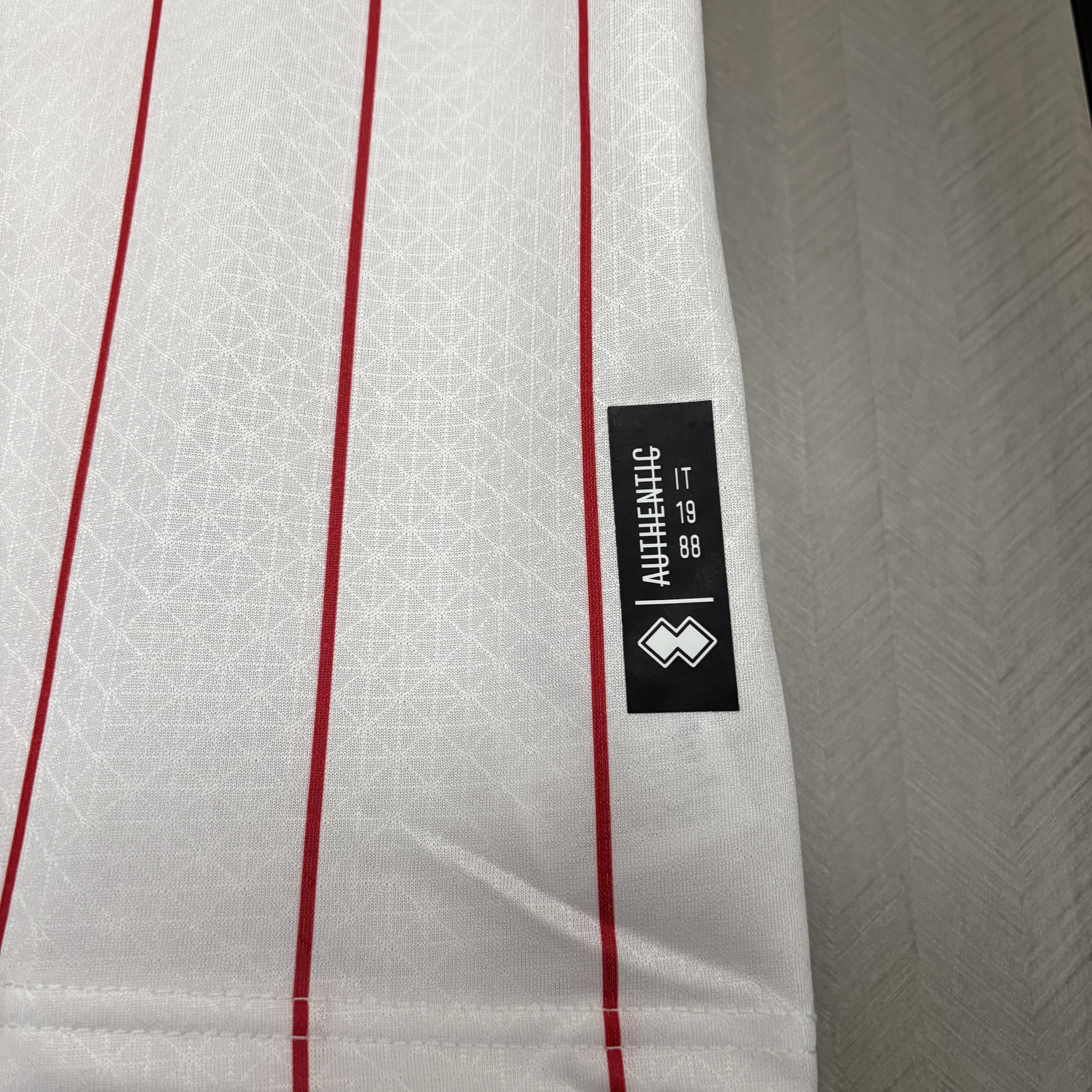Bari Mens White Jersey