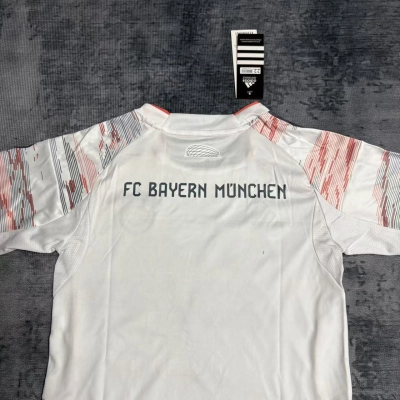 Bayern Munich 2025/26 Kids Away Jersey 02
