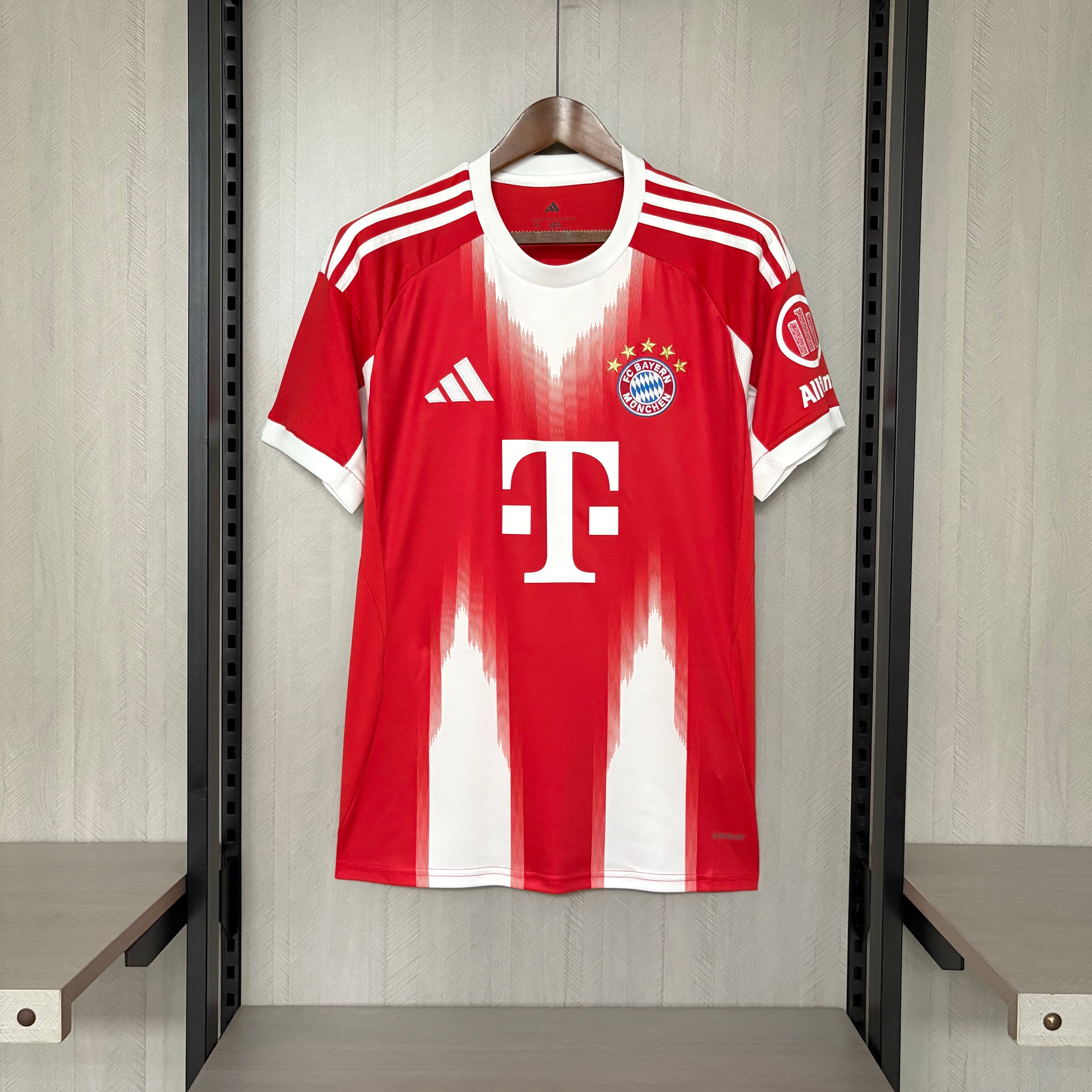 Bayern Munich 2025/26 Mens Home Jersey