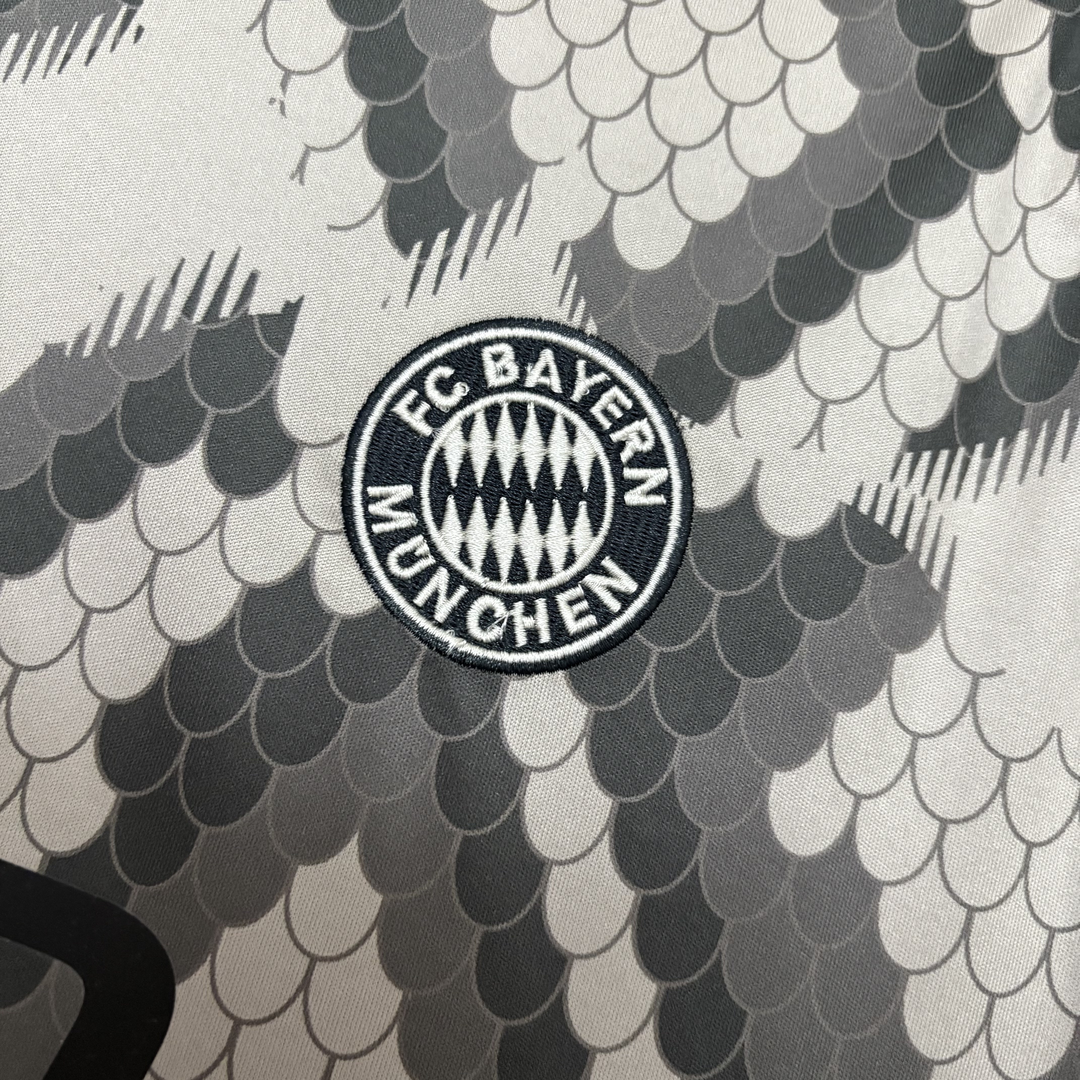 Bayern Munich 2025/26 Mens Snake Print Special Edition Jersey