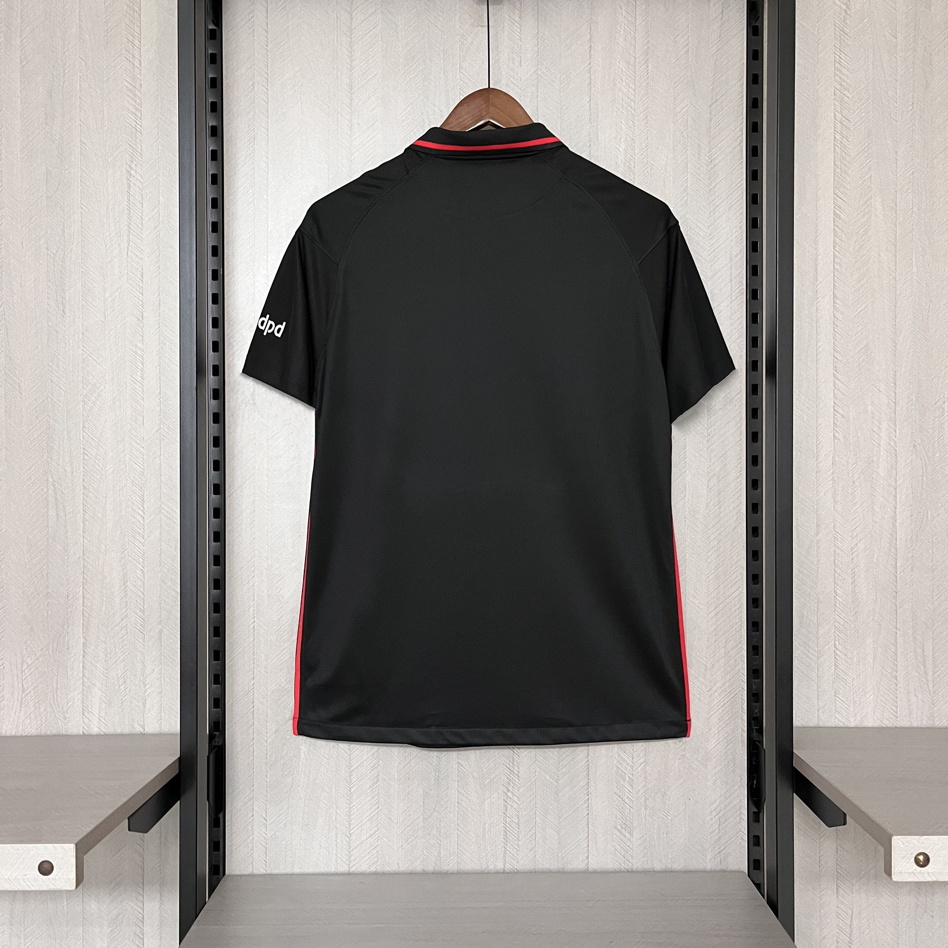 Eintracht Frankfurt 2022/23 Mens Away Jersey