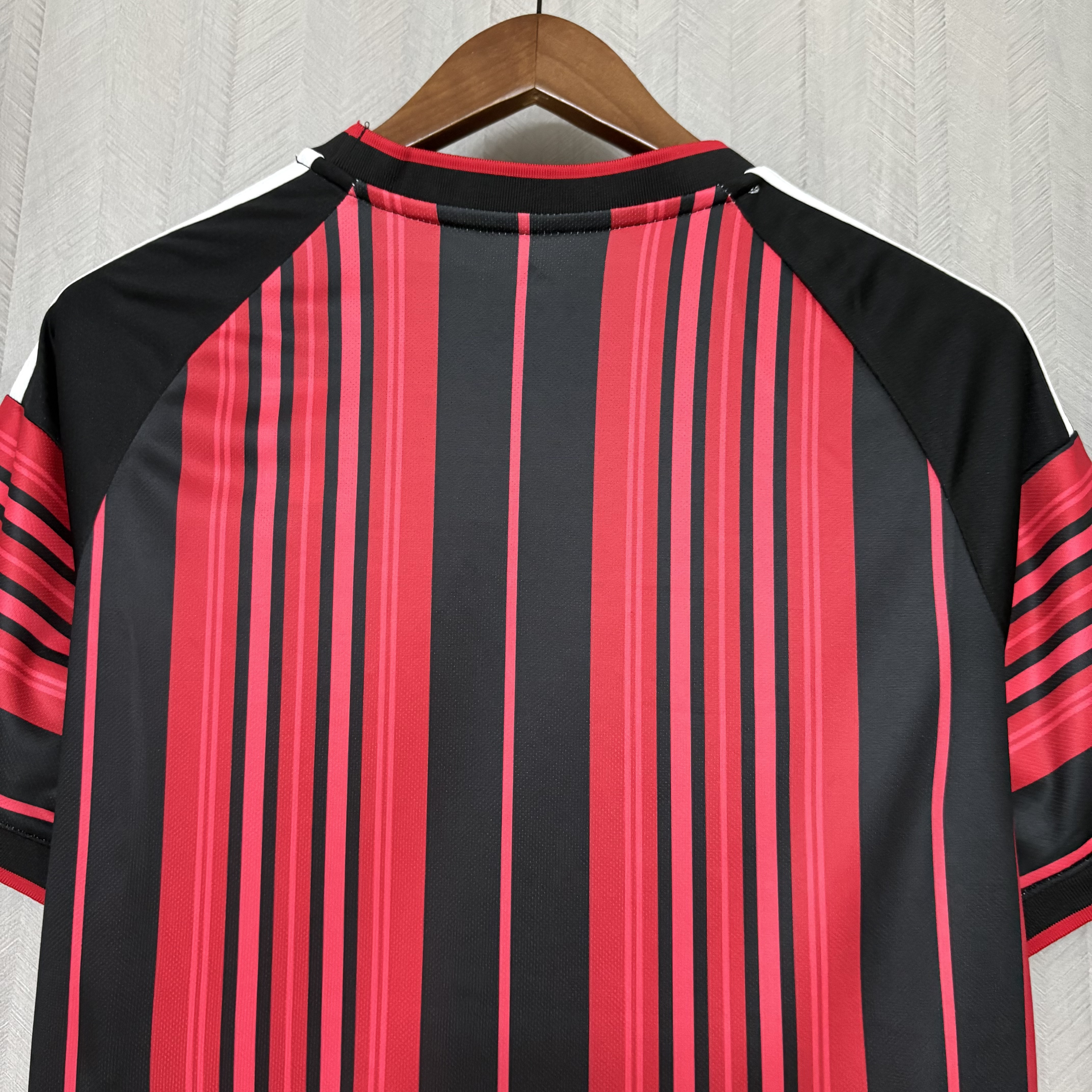 Eintracht Frankfurt 2026/27 Mens Home Jersey