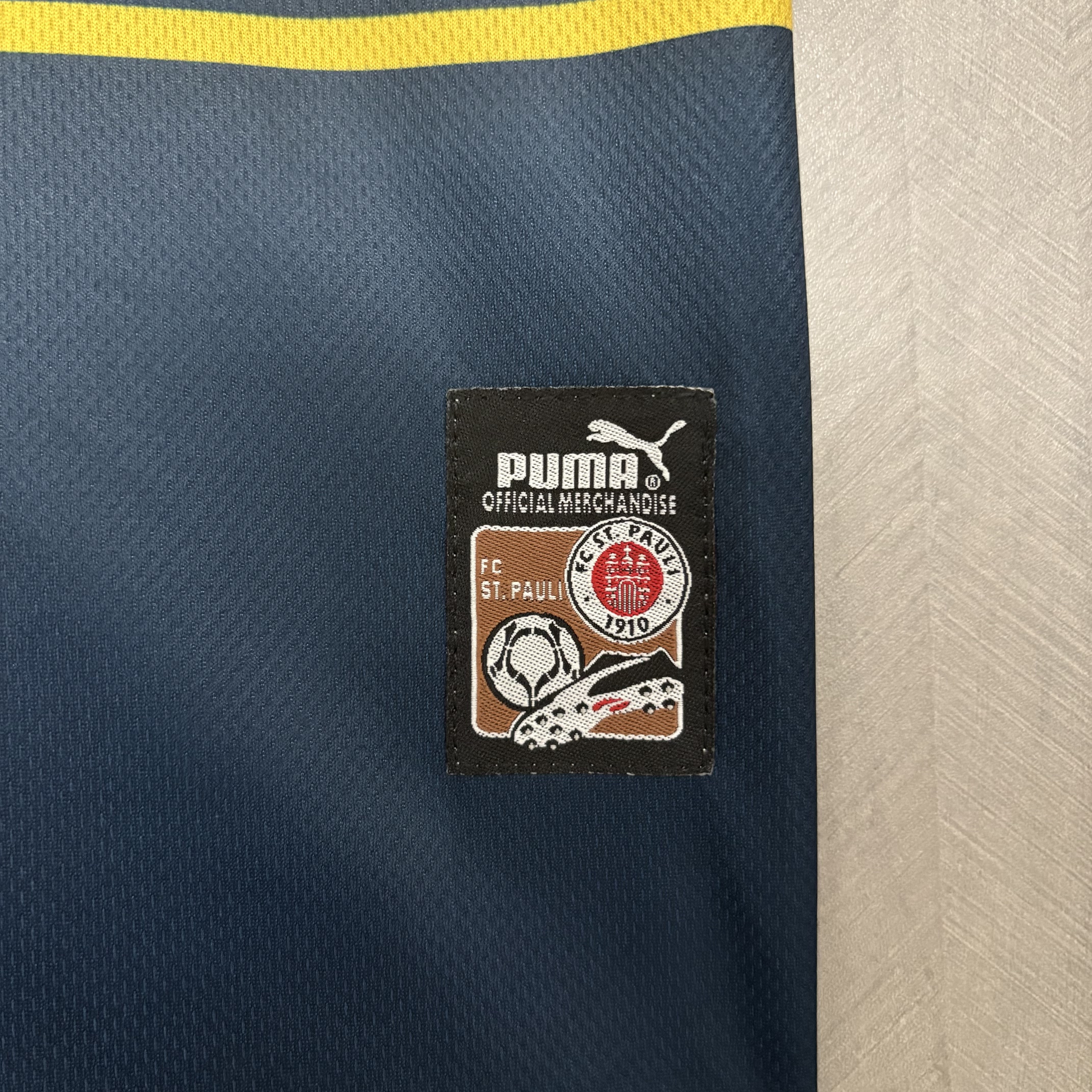 FC St. Pauli 1997/98 Mens Retro Away Jersey