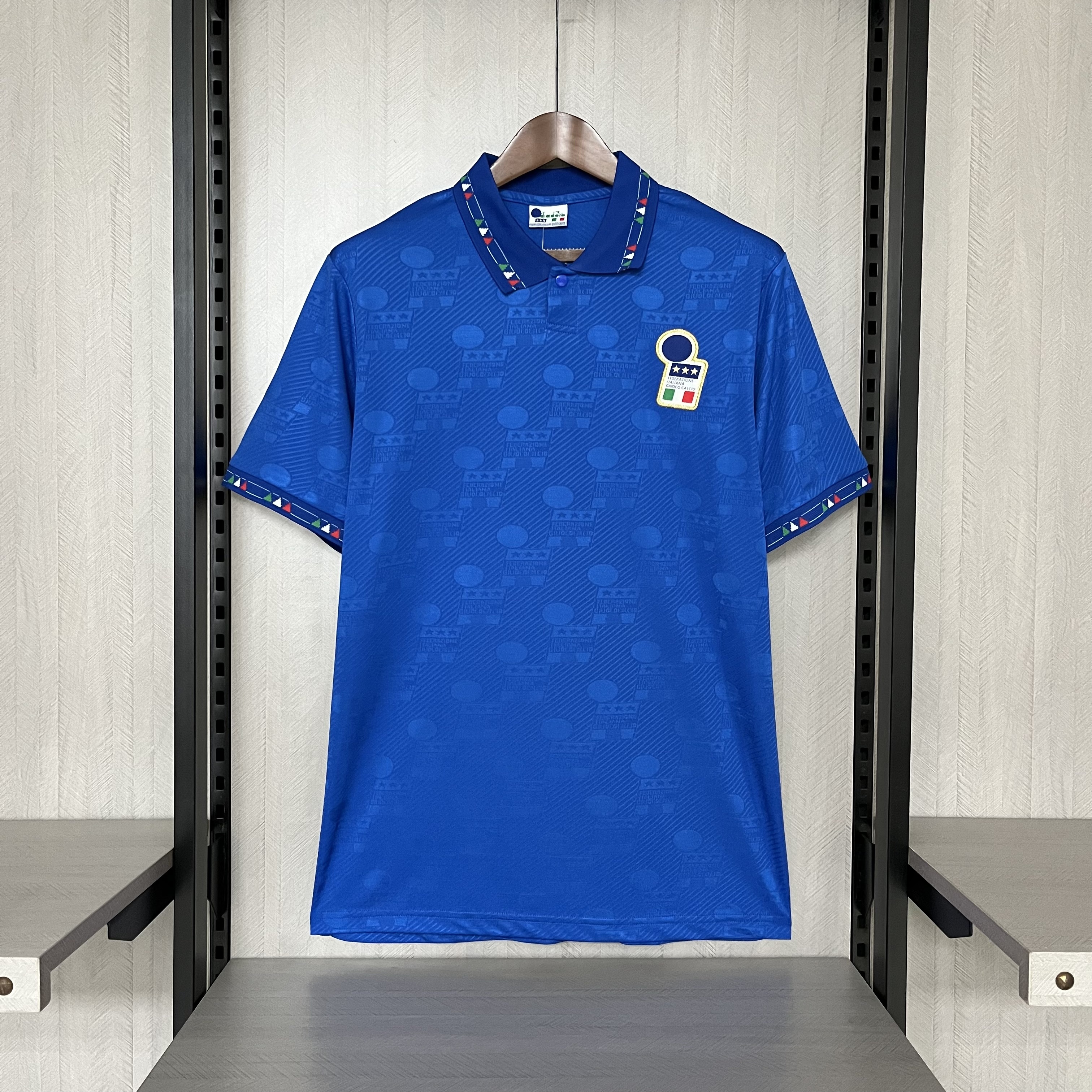 Italy Mens Retro Home Jersey