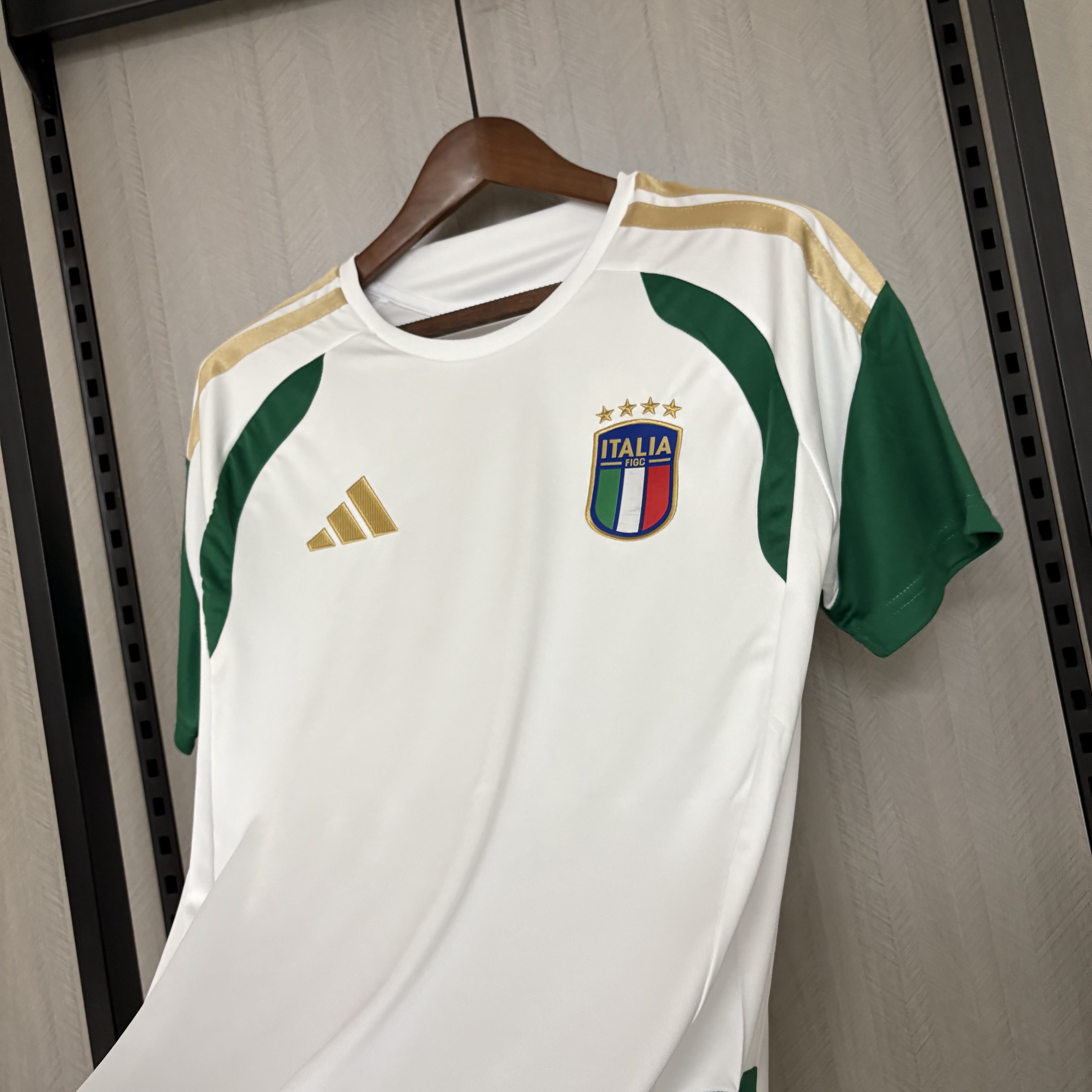 Italy Mens White Jersey