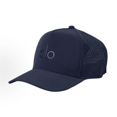 Alo Yoga Performance District Trucker Hat Navy 01
