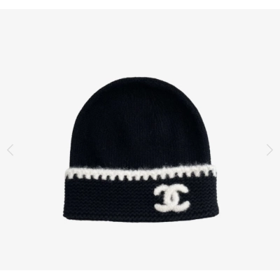 Chanel Beanie Cashmere & Black White 01