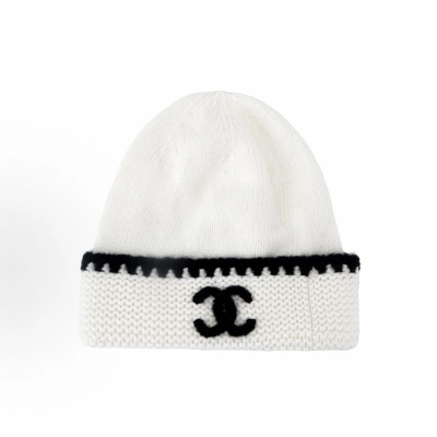 Chanel Cashmere CC Knitted Beanie White Black 01