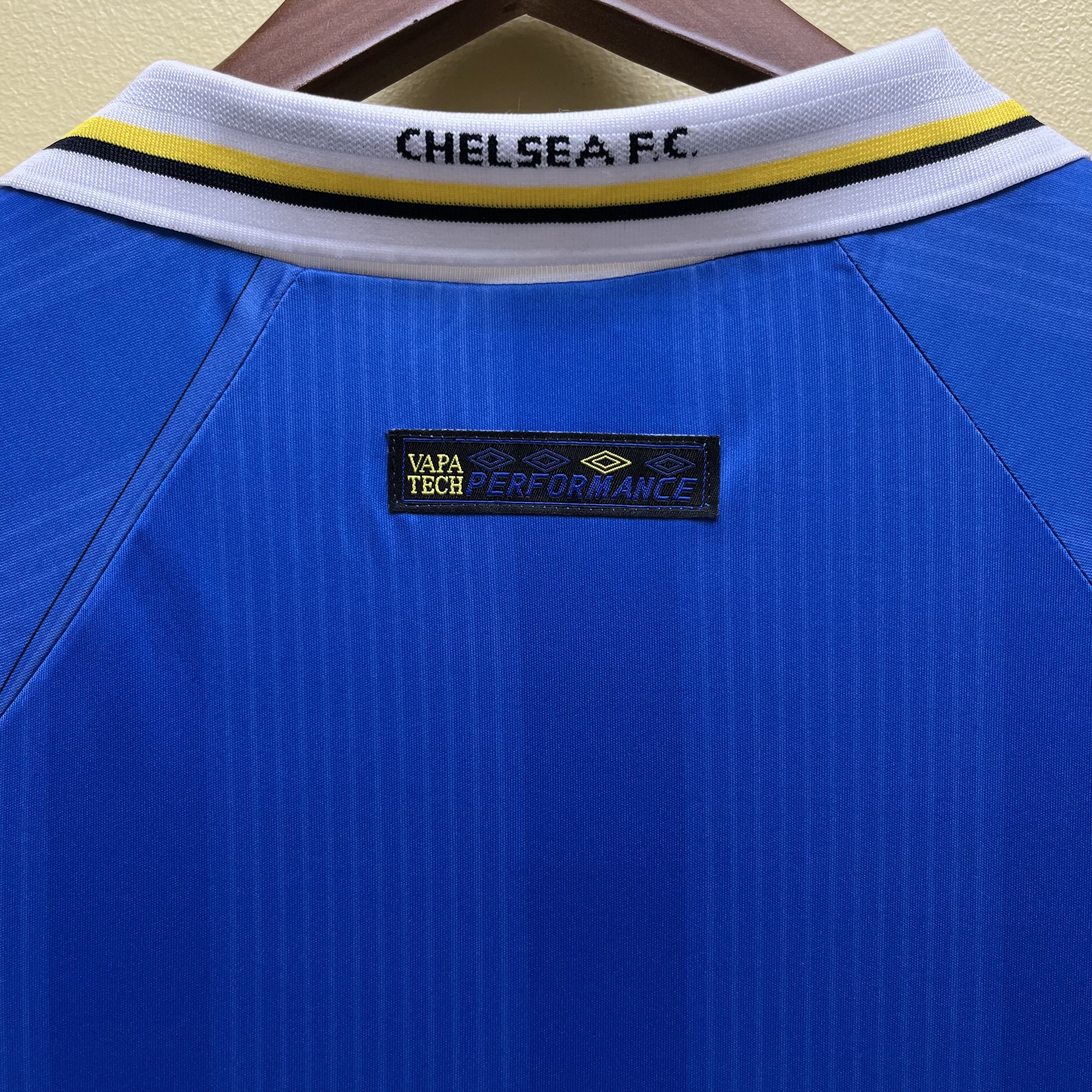 Chelsea 1997/99 Mens Retro Home Jersey
