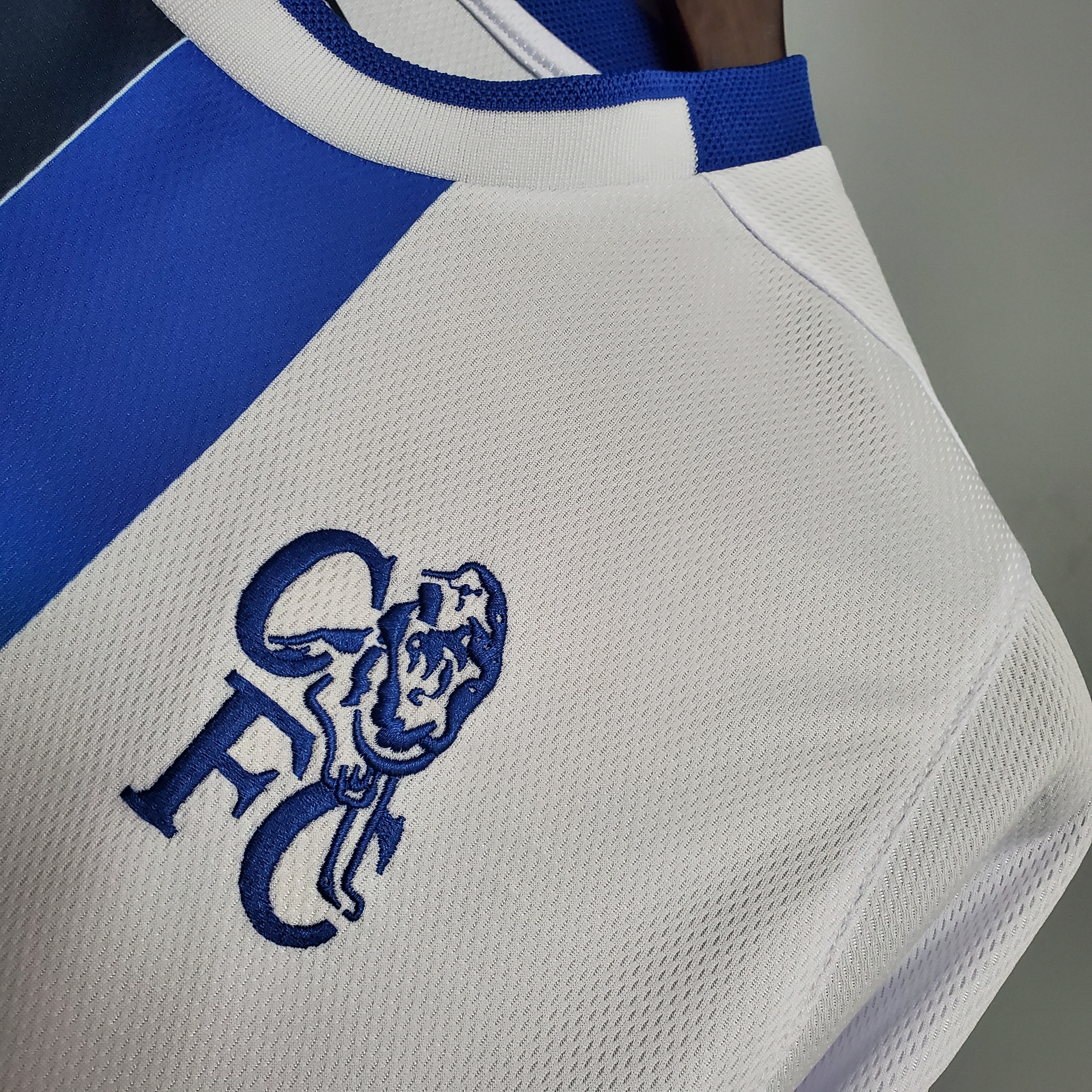 Chelsea 2003/05 Mens Retro Long Sleeve Away Jersey