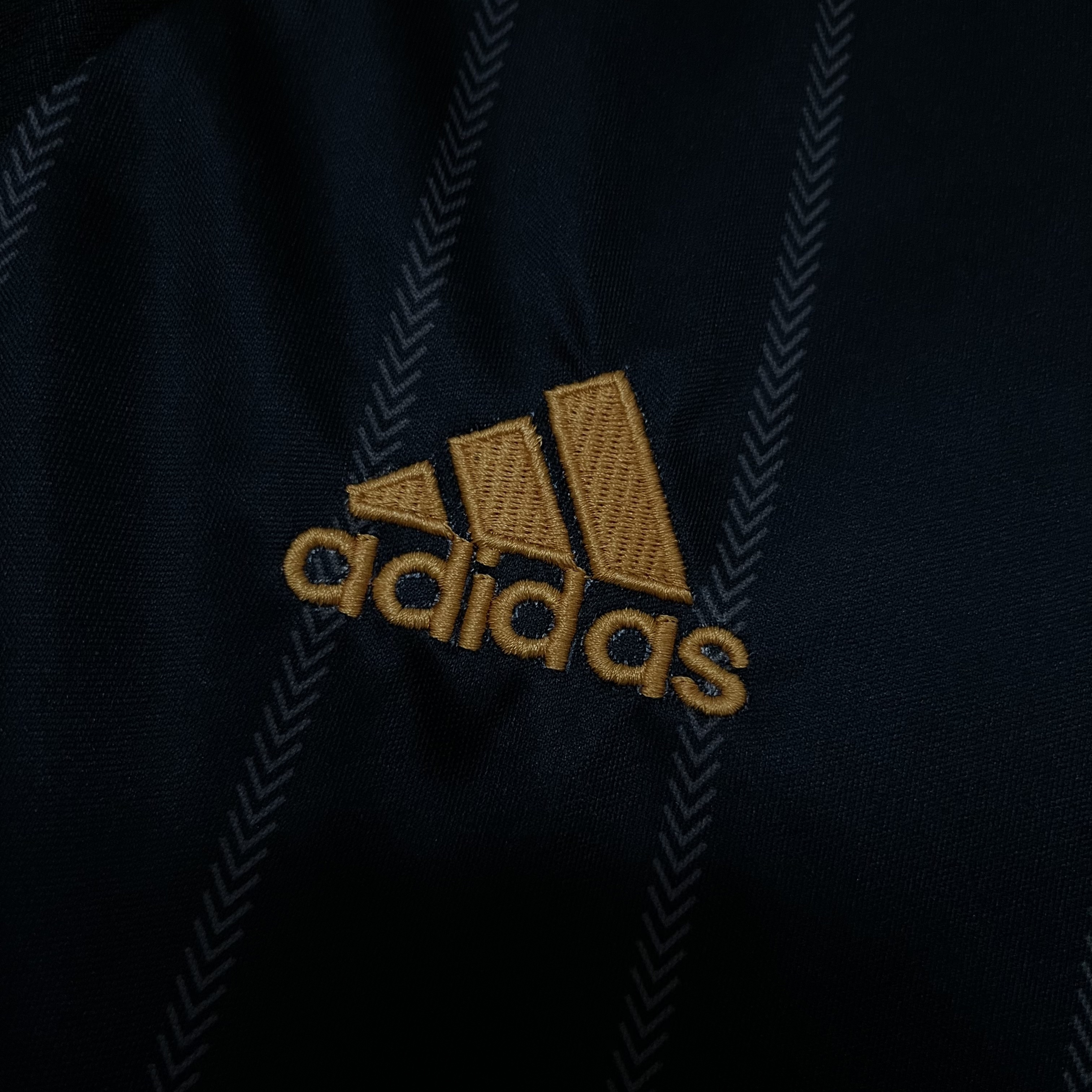 Chelsea 2010/11 Mens Retro Away Jersey