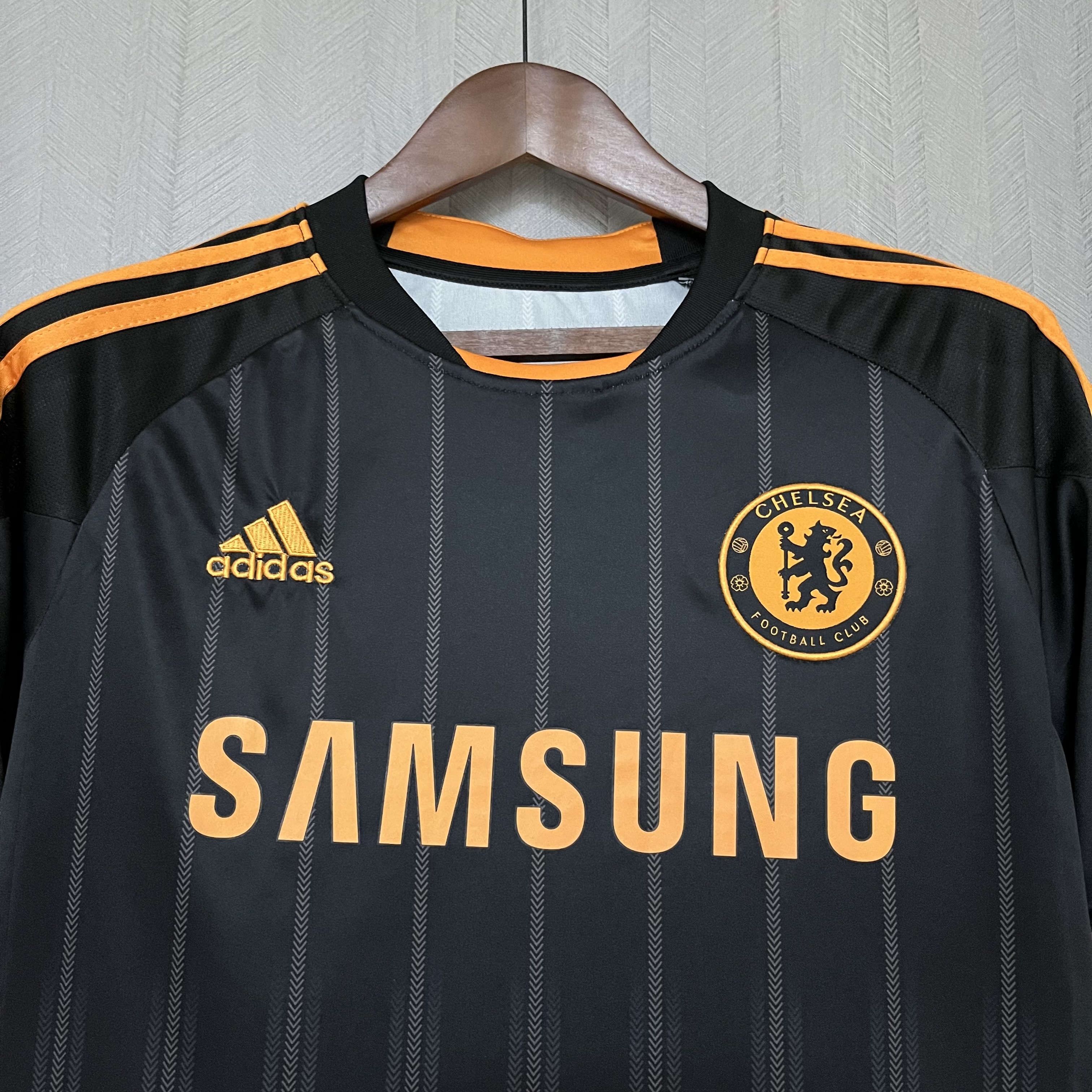 Chelsea 2010/11 Mens Retro Away Jersey