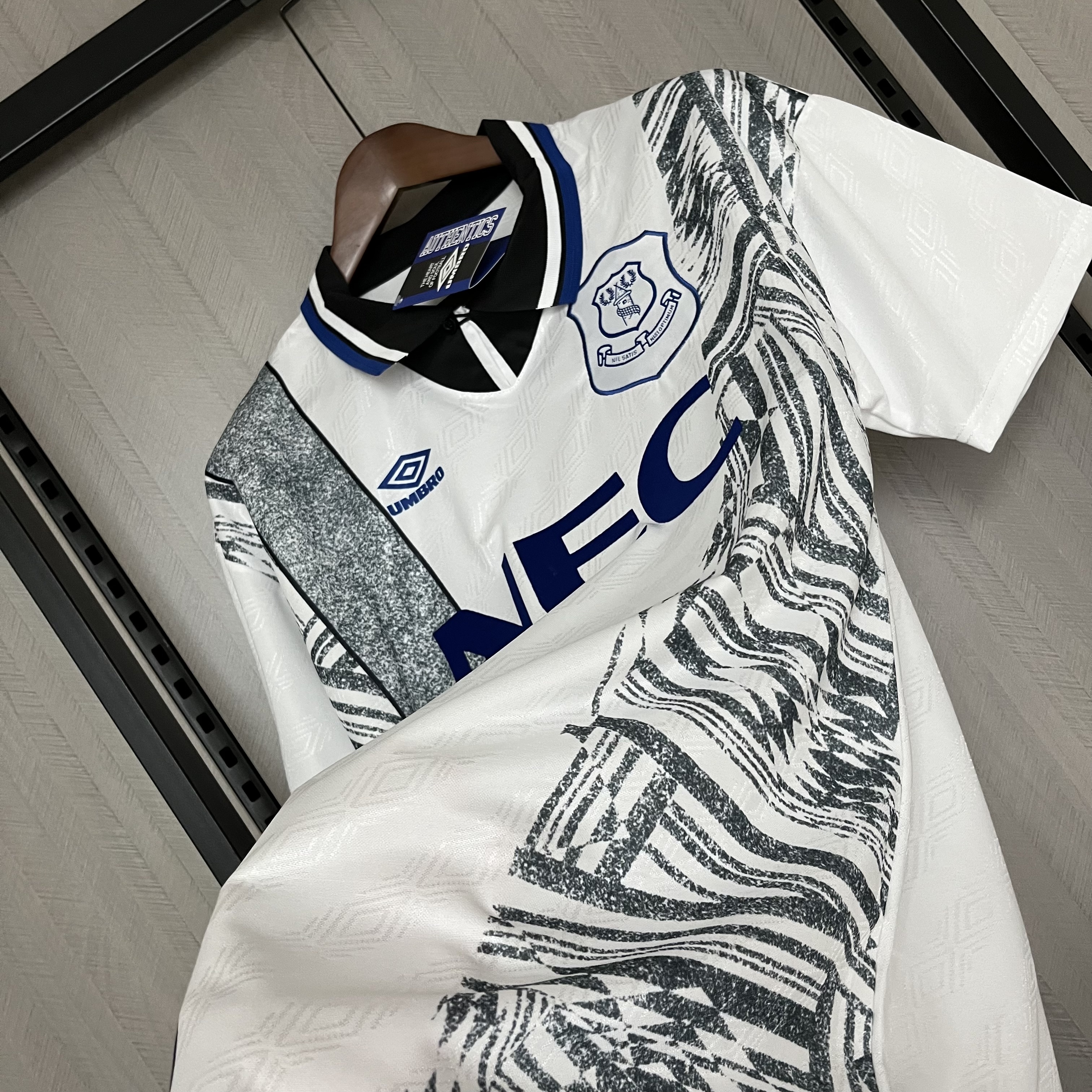 Everton 1994/95 Mens Retro Away Jersey
