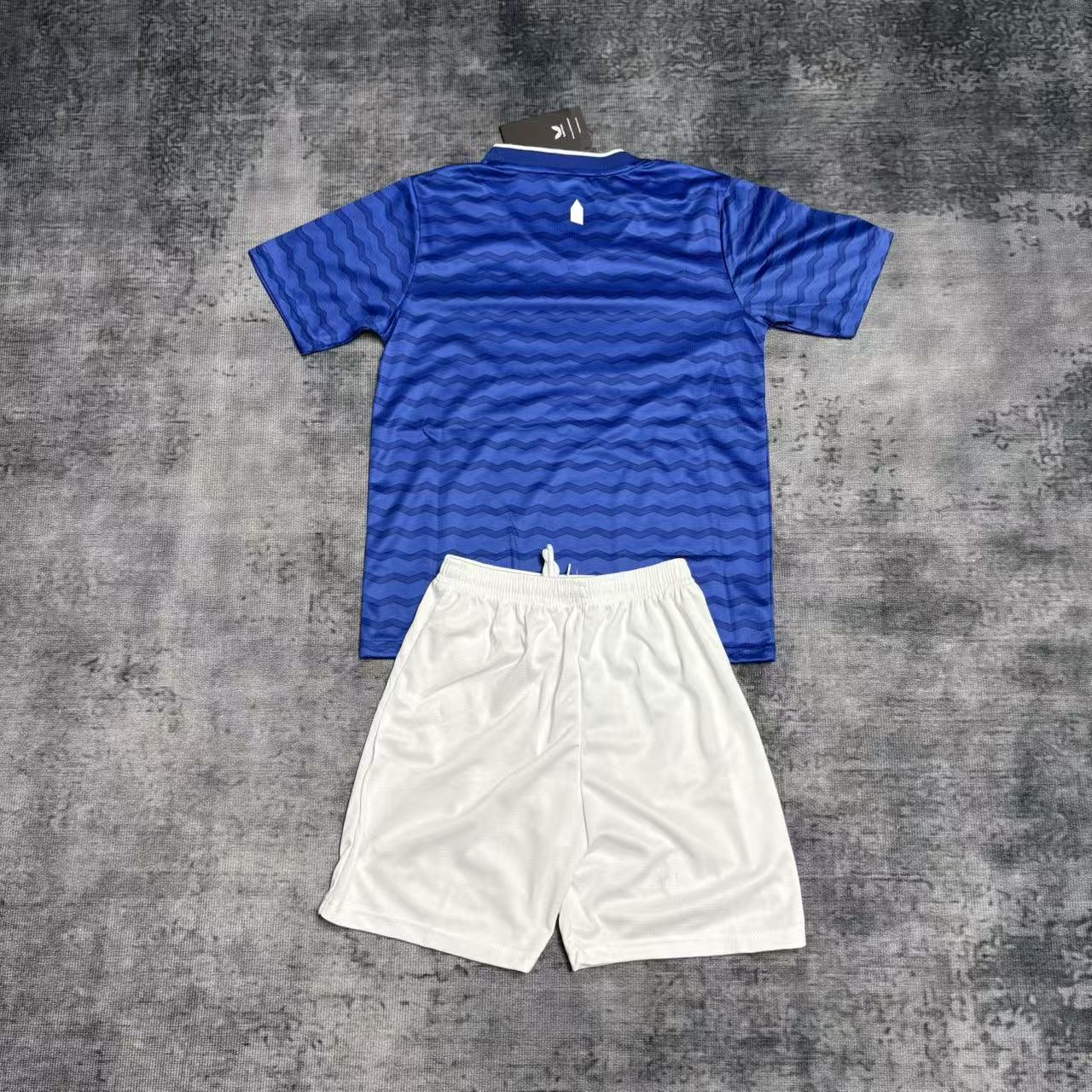 Everton 2025/26 Kids Home Kit