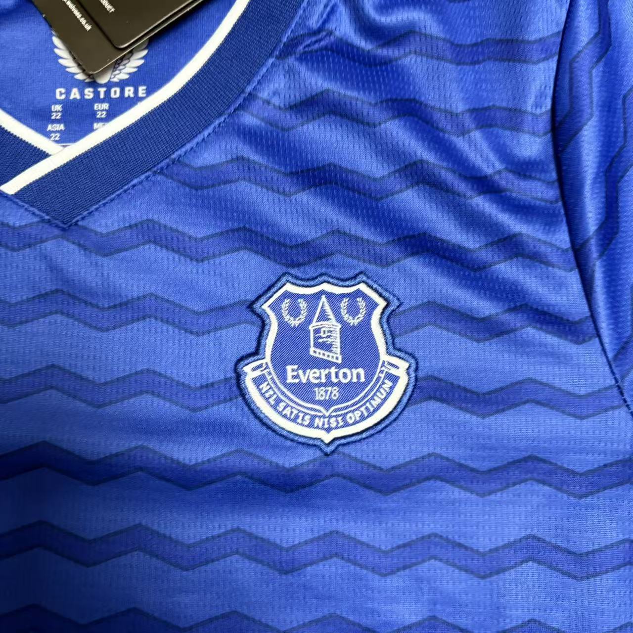 Everton 2025/26 Kids Home Kit